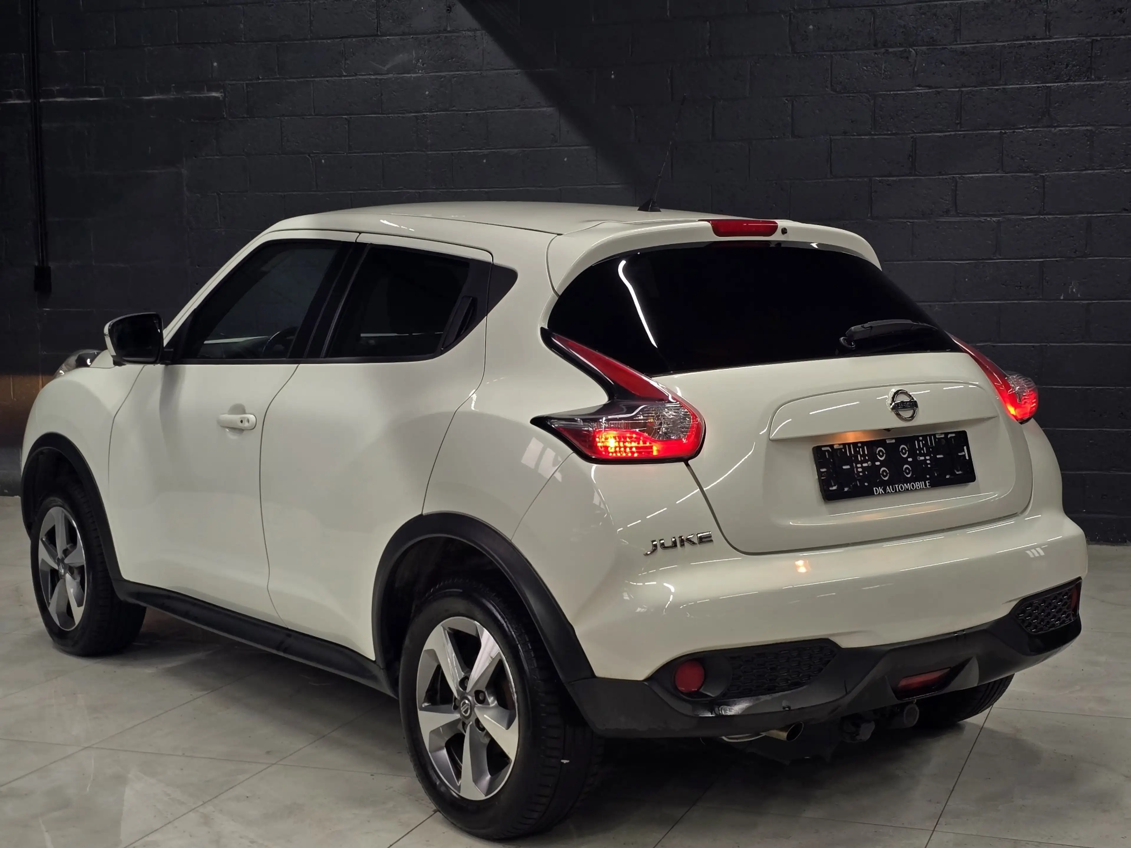 Nissan Juke 1.6i * 1er prop * Camera * Airco * Garantie * — photo 4