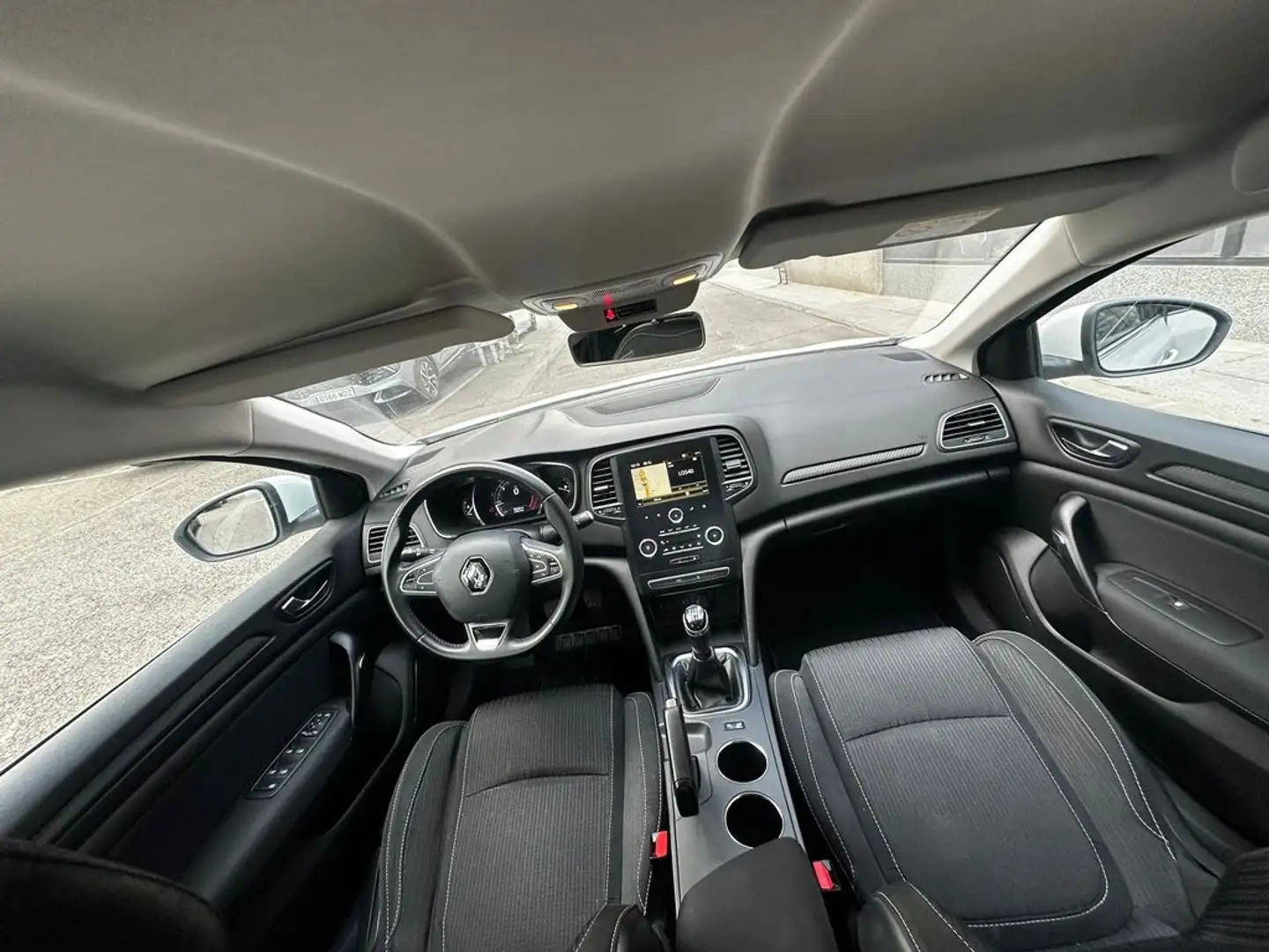 Renault Megane S.T. Zen Blue dCi 85 kW (115CV) EDC Blanc - 2