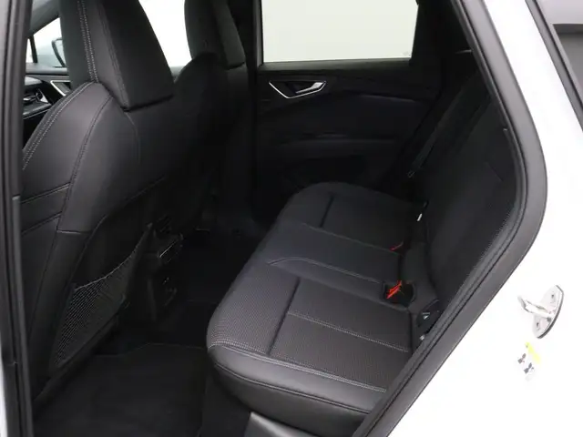 Audi Q4 E-Tron view 10