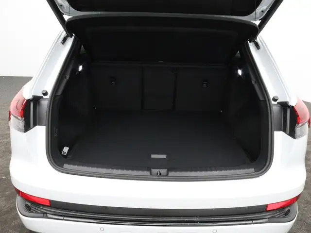 Audi Q4 E-Tron view 8