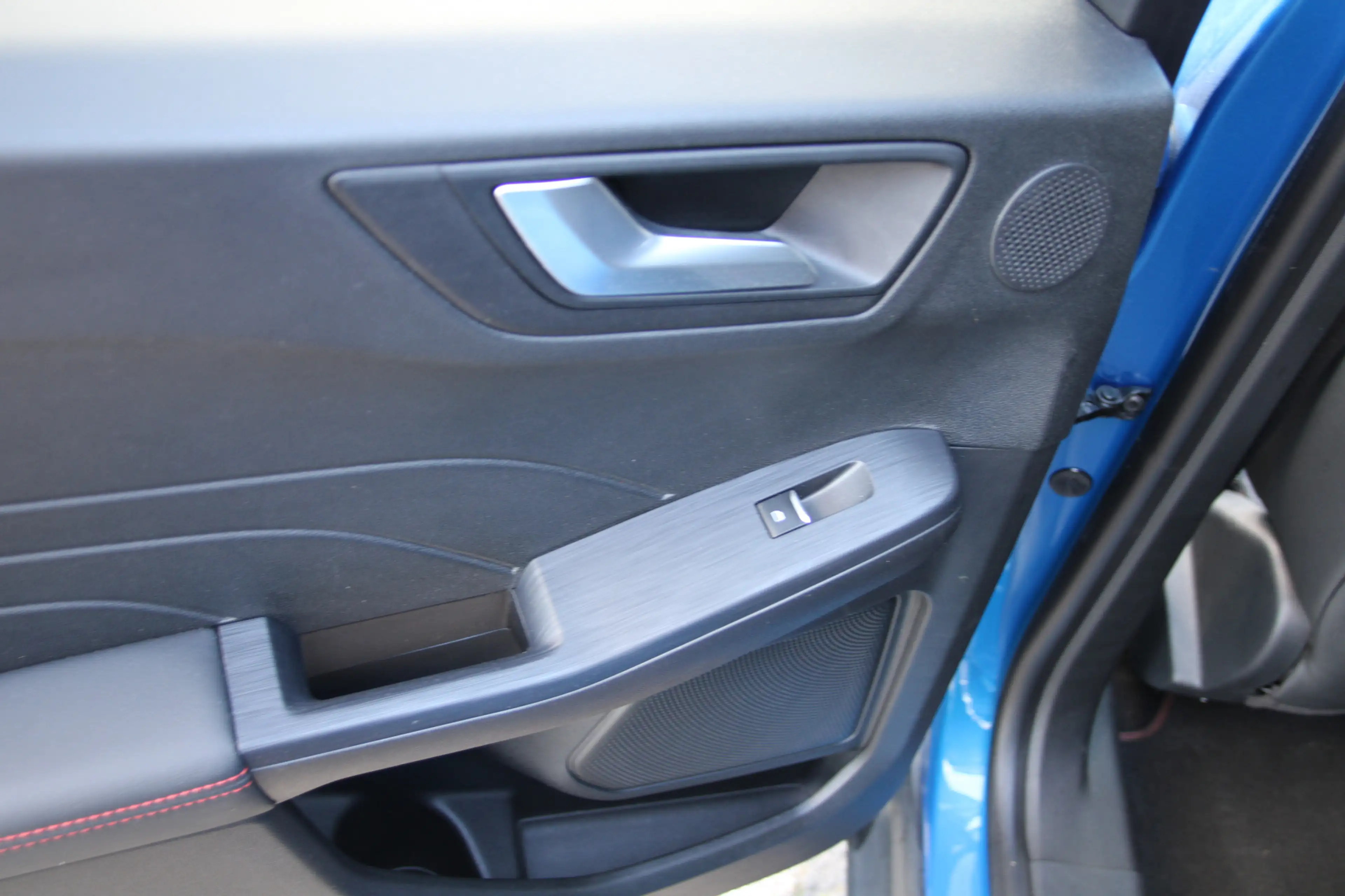 Ford Kuga 2.5 PHEV ST-Line X MATRIX LED | AGR STOELEN | B&O — photo 21