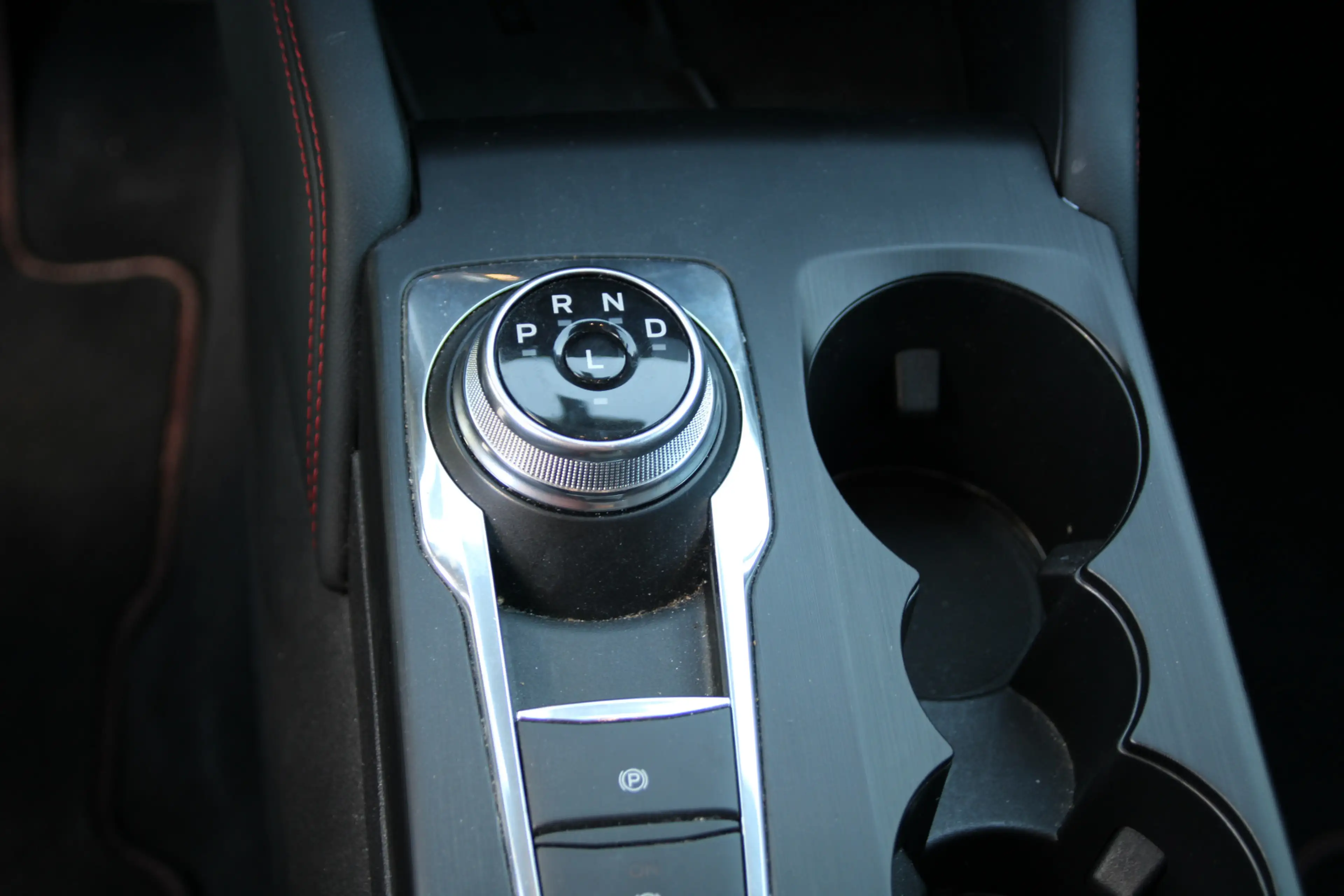 Ford Kuga 2.5 PHEV ST-Line X MATRIX LED | AGR STOELEN | B&O — photo 25
