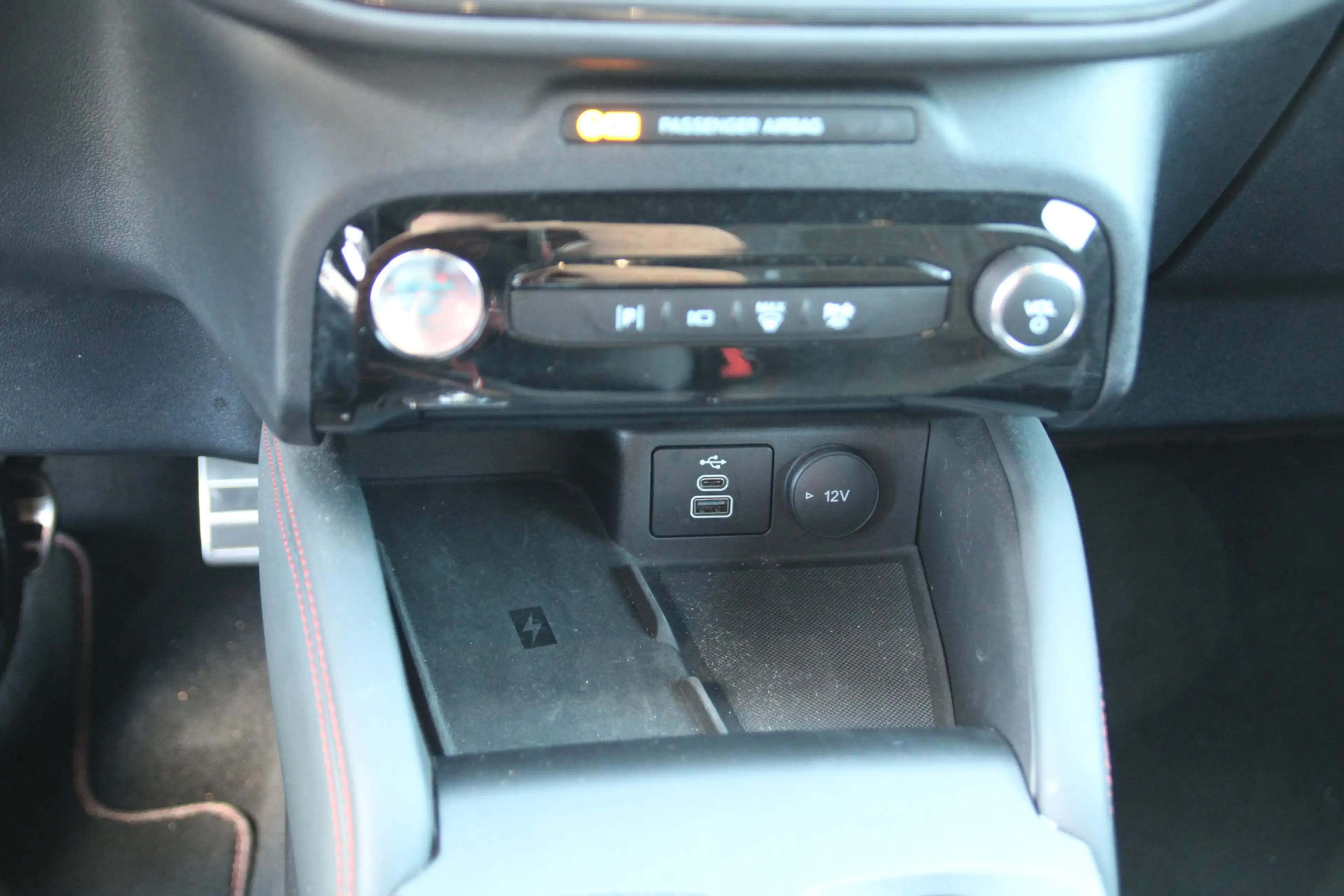 Ford Kuga 2.5 PHEV ST-Line X MATRIX LED | AGR STOELEN | B&O — photo 26