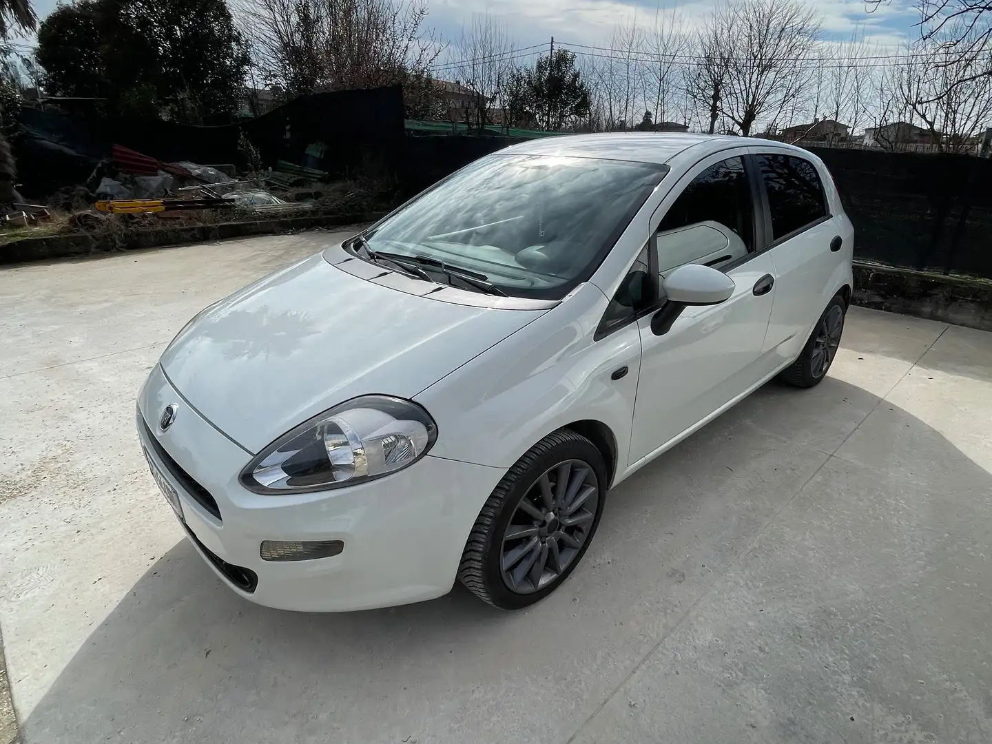 Fiat Grande Punto Grande Punto 5p 1.3 mjt 16v Actual s Blanco - 2