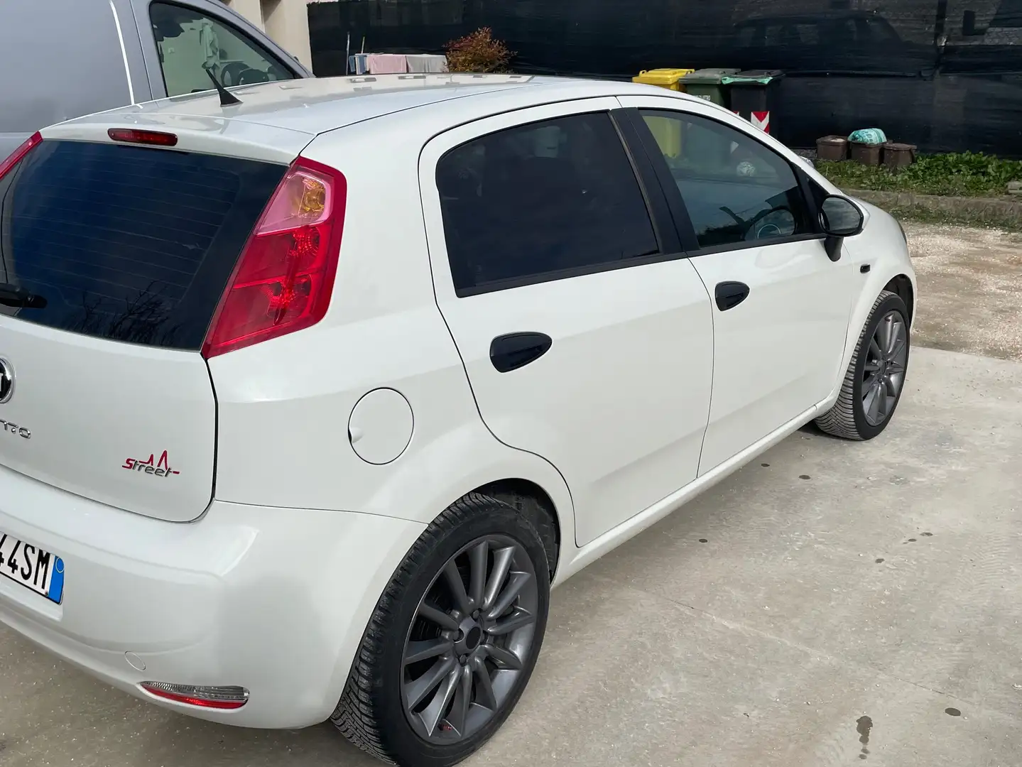Fiat Grande Punto Grande Punto 5p 1.3 mjt 16v Actual s Blanco - 1