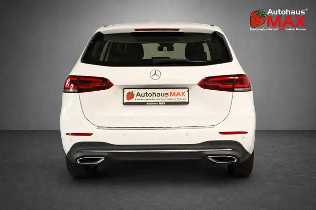 Mercedes-Benz B Class view 5
