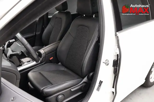 Mercedes-Benz B Class view 14