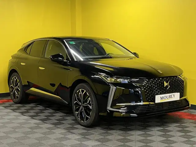 DS Automobiles DS 4 view 13