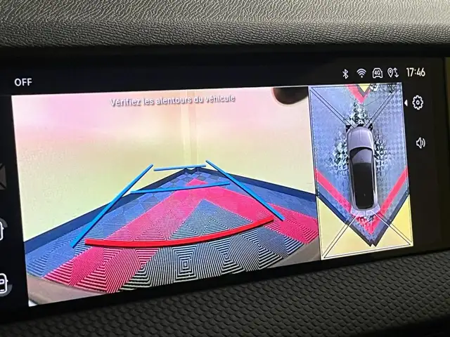 DS Automobiles DS 4 view 21