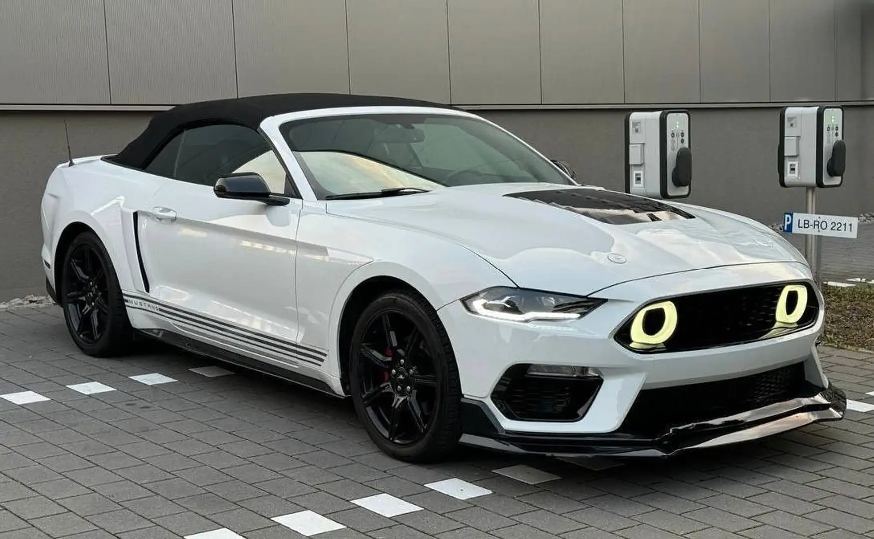 Ford Mustang 2.3 EcoBoost Blanc - 1