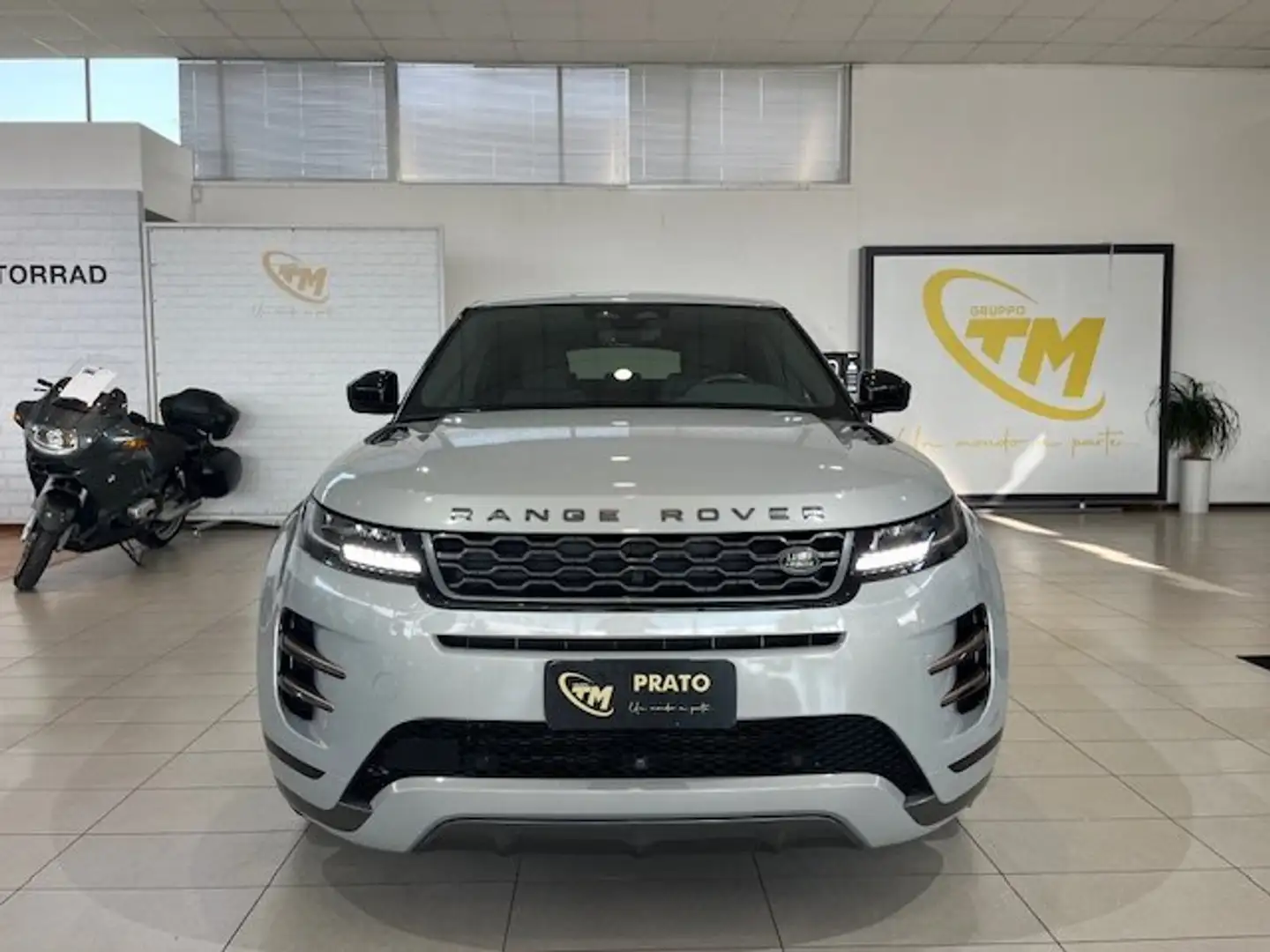 Land Rover Range Rover Evoque 2.0d i4 mhev R-Dynamic awd 163cv IVA ESPOSTA Argento - 2