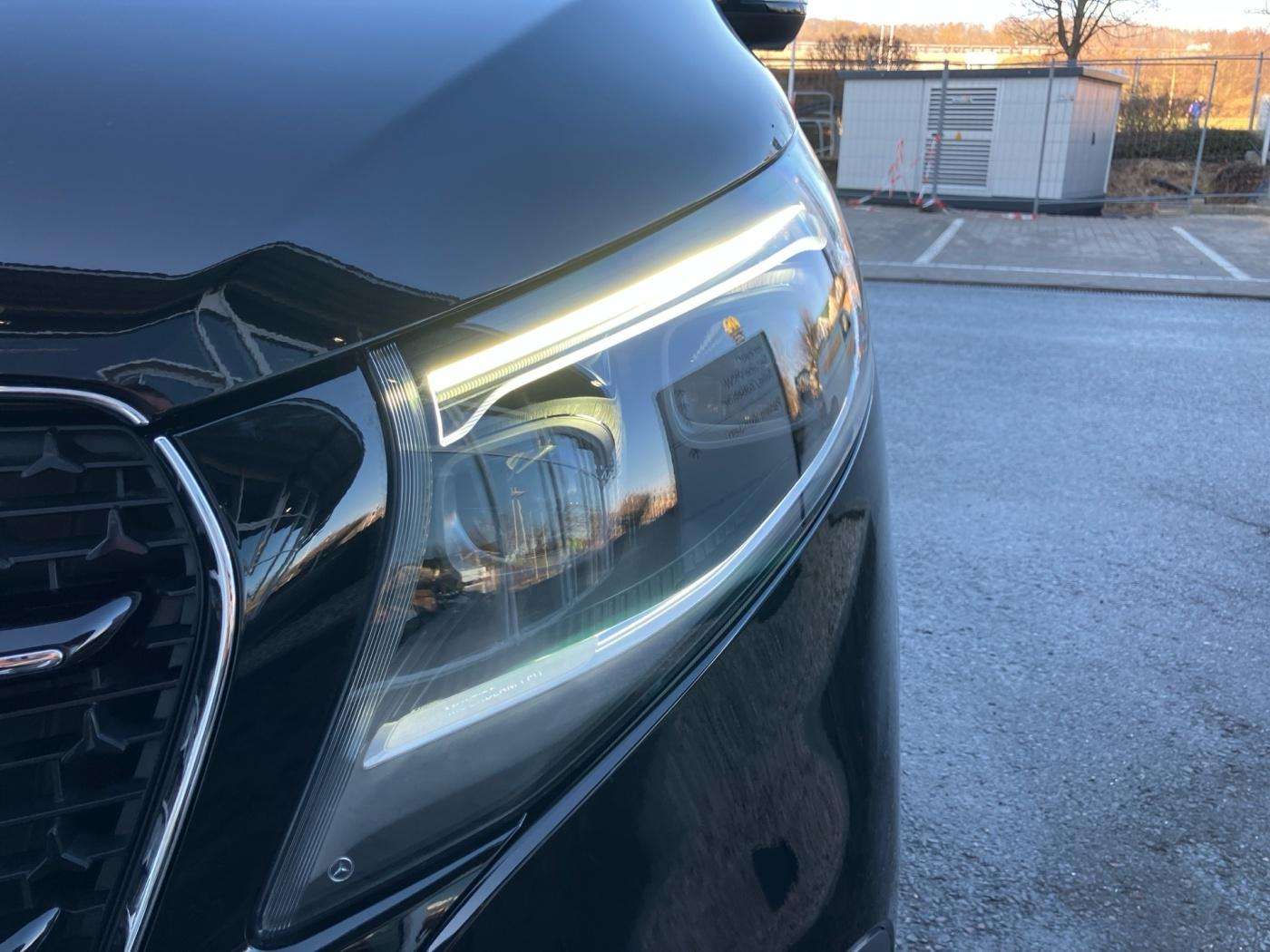 Mercedes-Benz V 250