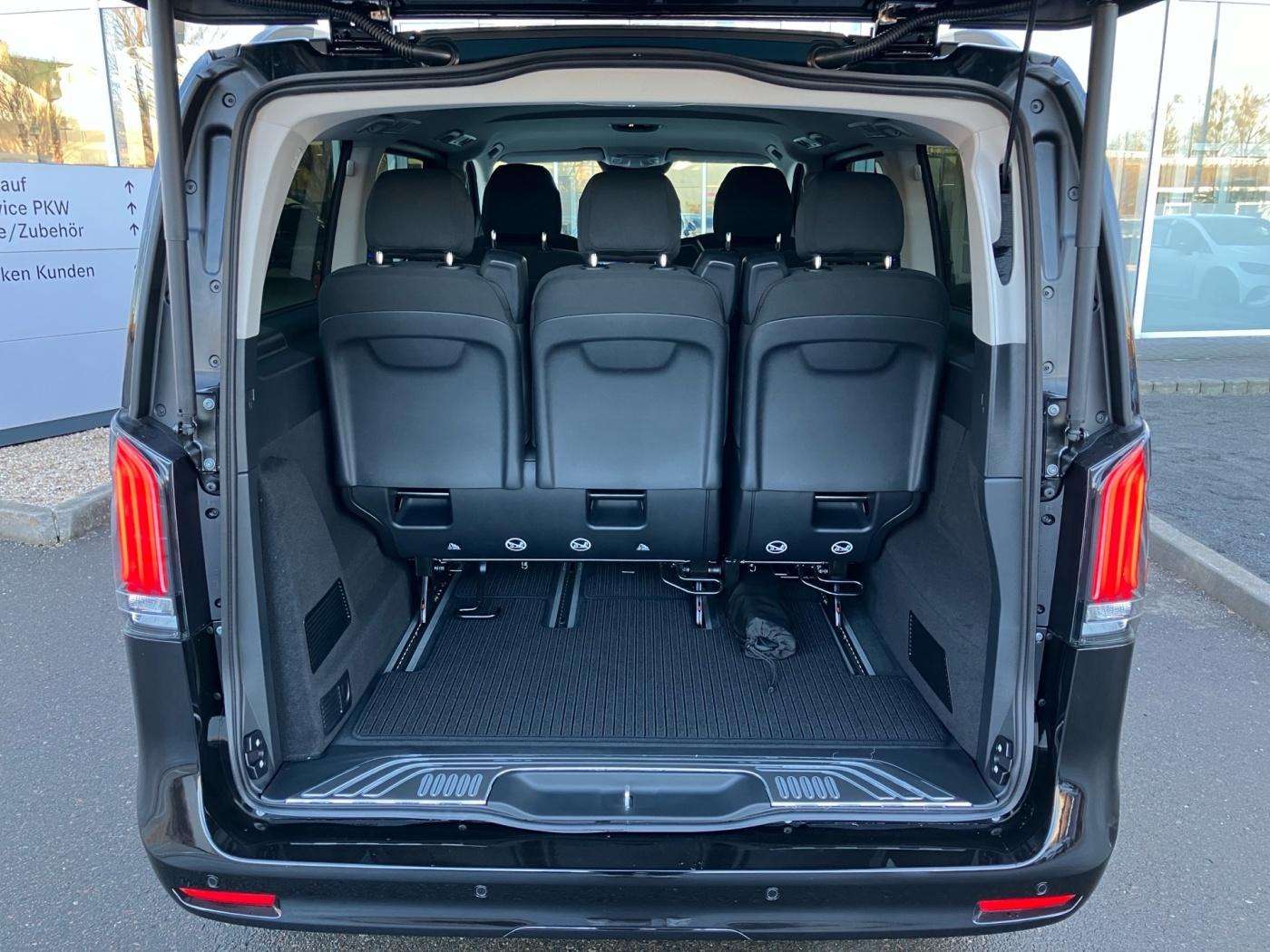 Mercedes-Benz V 250