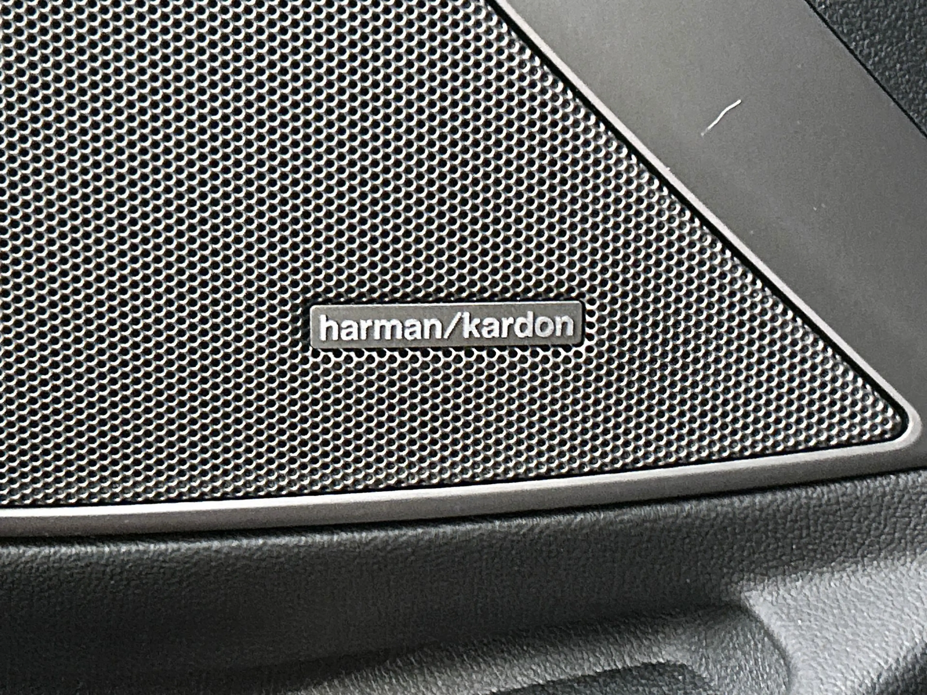 BMW 330 3-serie 330e M-Sport | Schuifdak | Harman/Kardon | — photo 24