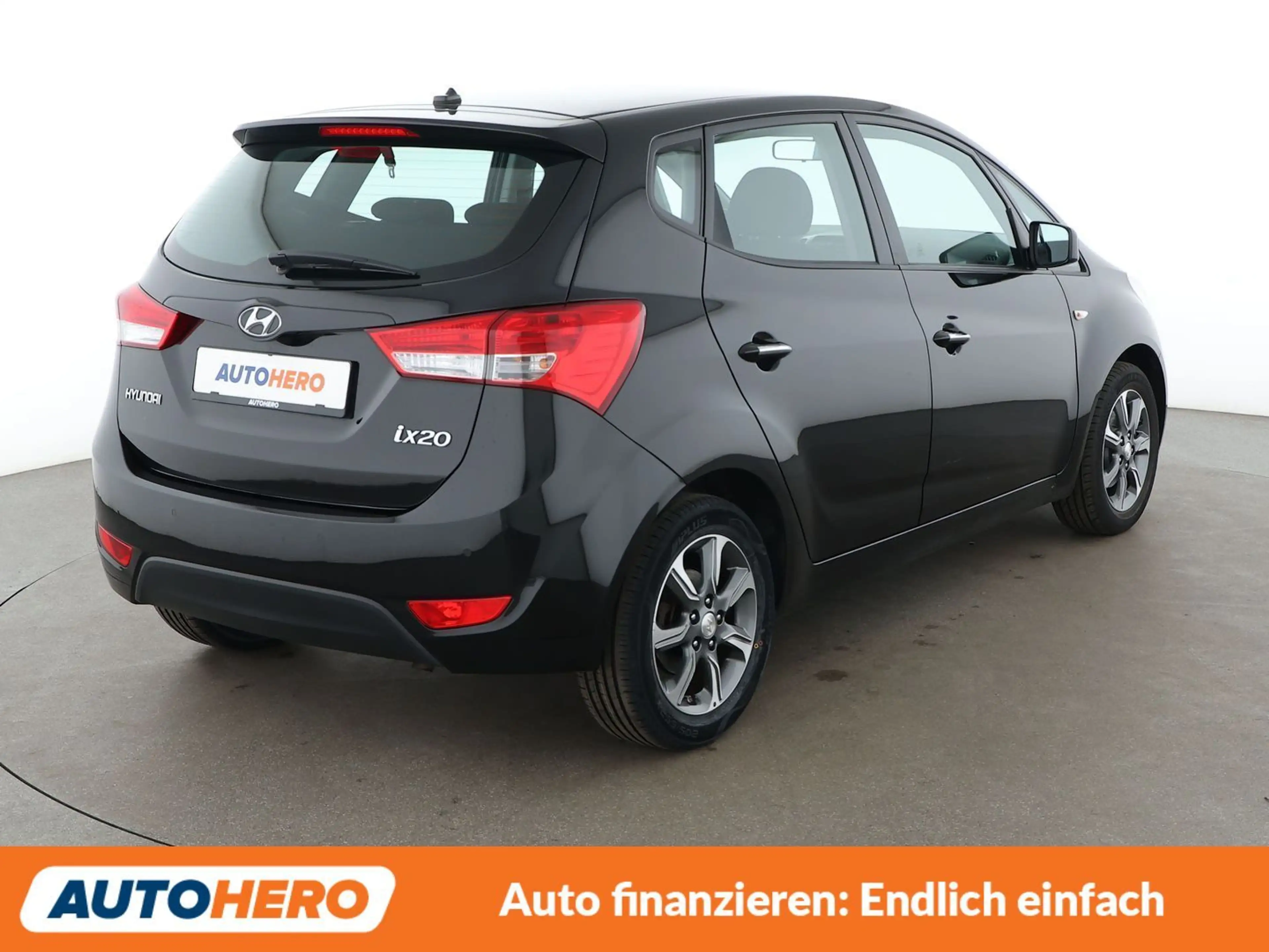 Hyundai iX20 1.6 YES! Blue*PDC*SHZ*ALU*KLIMA* — photo 6