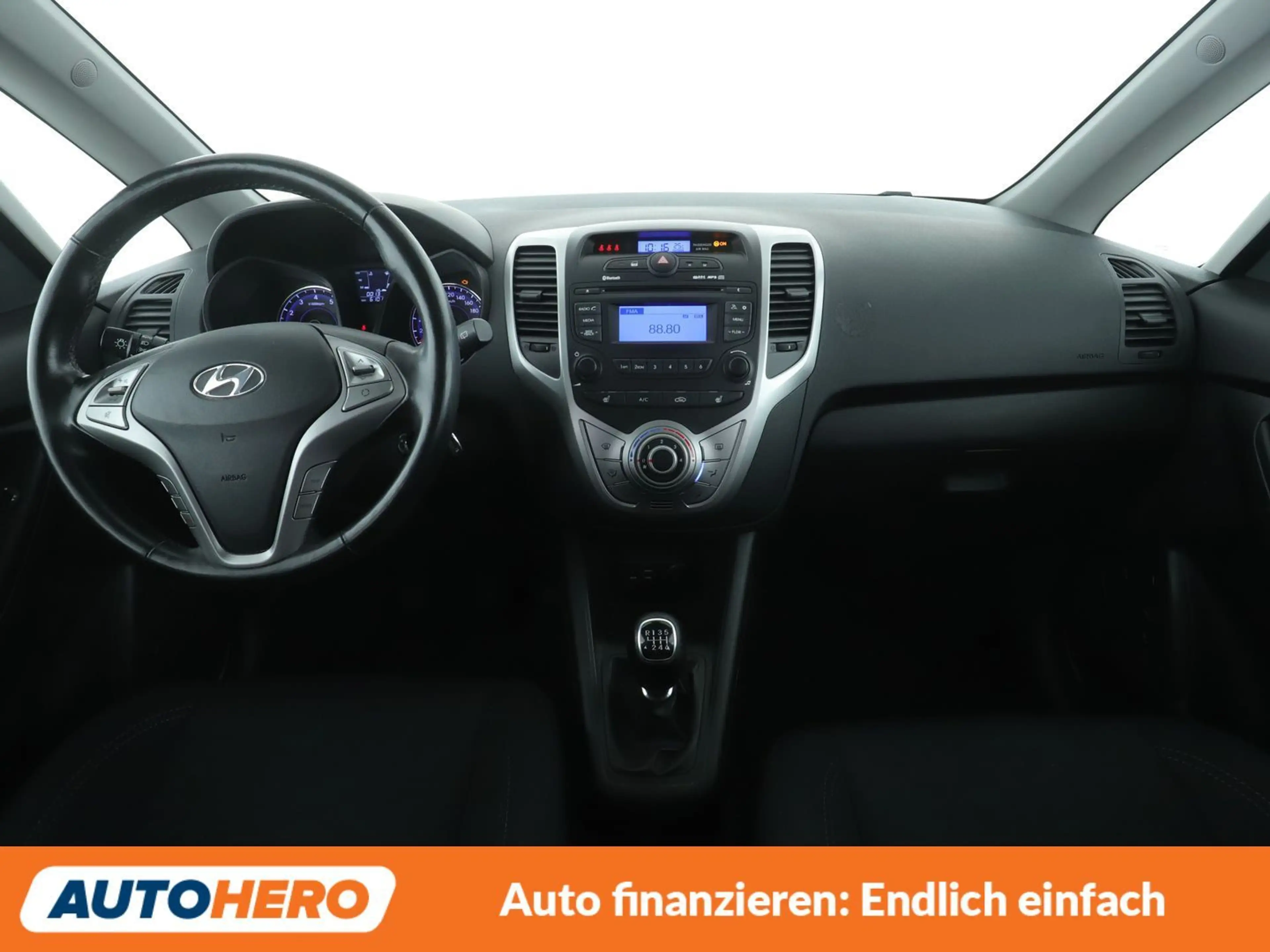 Hyundai iX20 1.6 YES! Blue*PDC*SHZ*ALU*KLIMA* — photo 12