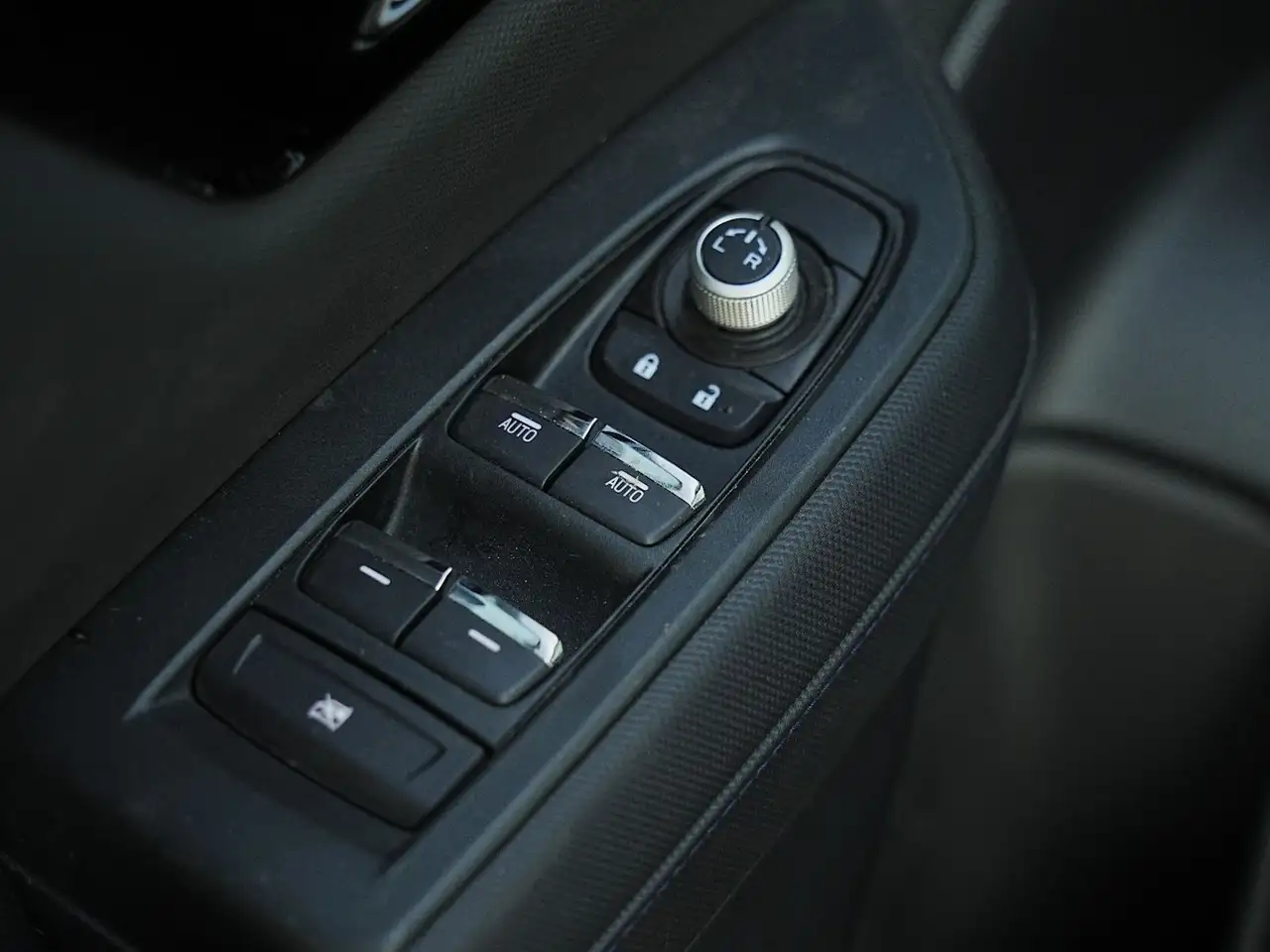Subaru Forester снимка Subaru Forester