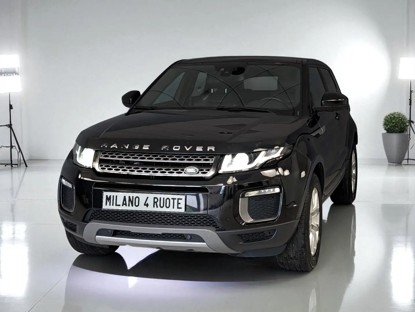 Land Rover Range Rover Evoque 5p 2.0 td4 Automatic Pure 180cv Nero - 1