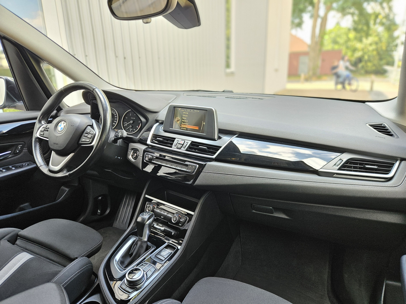 BMW 218 2-Serie Gran Tourer 2.0 218d / 7 Peroons / Automaa — photo 9
