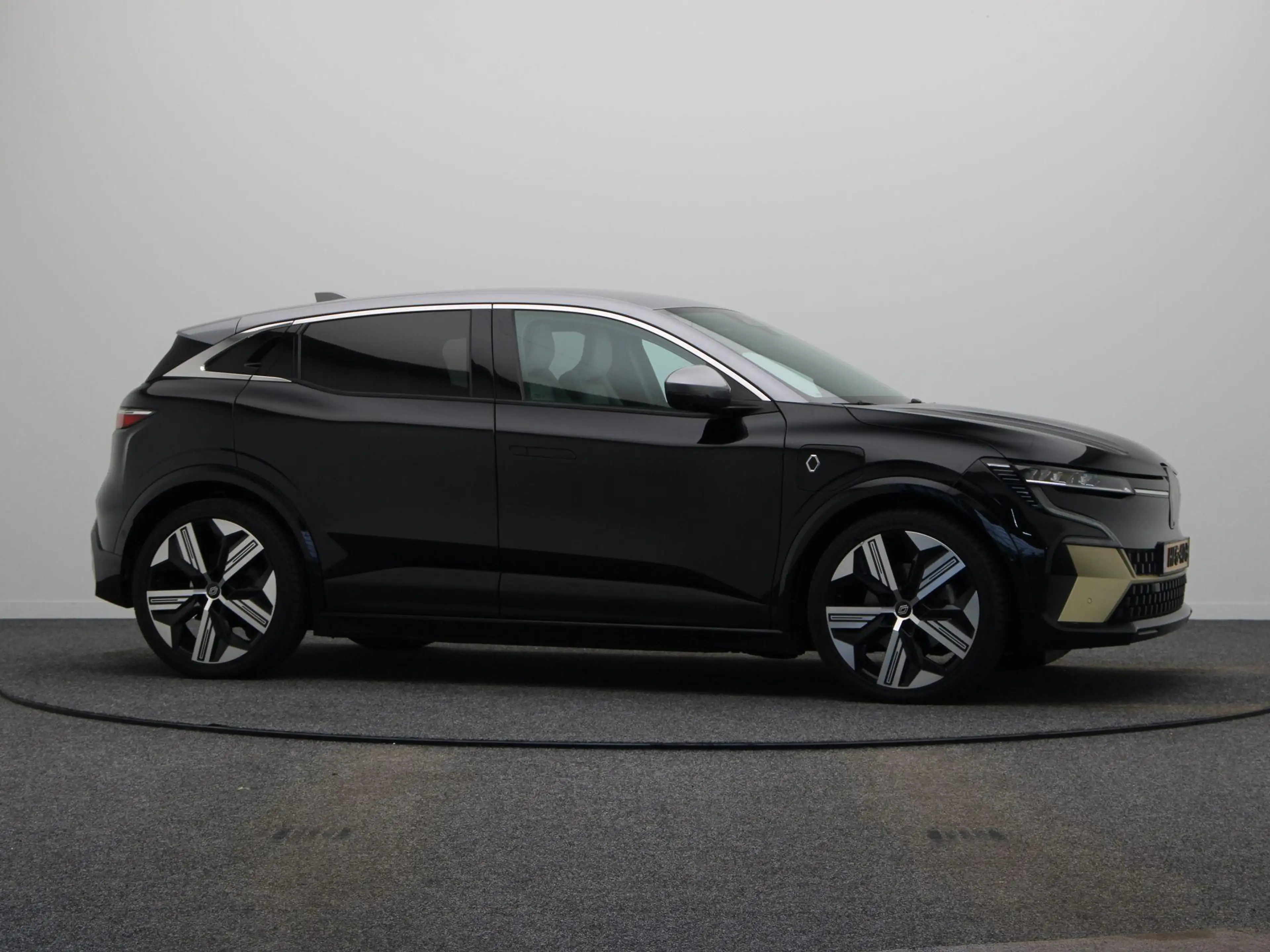 Renault Megane E-Tech EV60 Optimum Charge Iconic | Harman Kardon | Adapt — photo 14