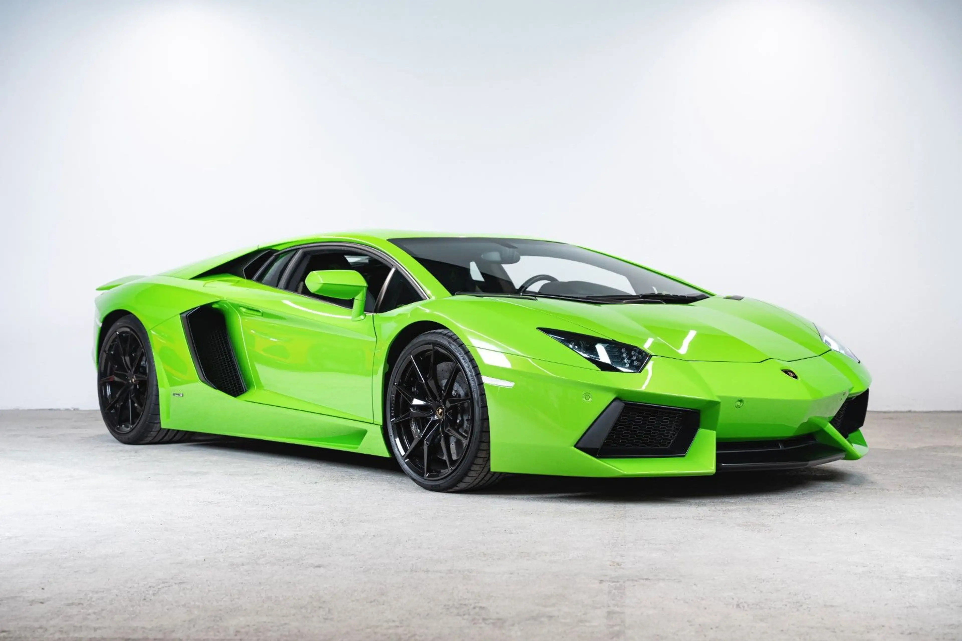 Lamborghini Aventador LP 700-4 *LIFT* BRANDING PACKAGE* — photo 3