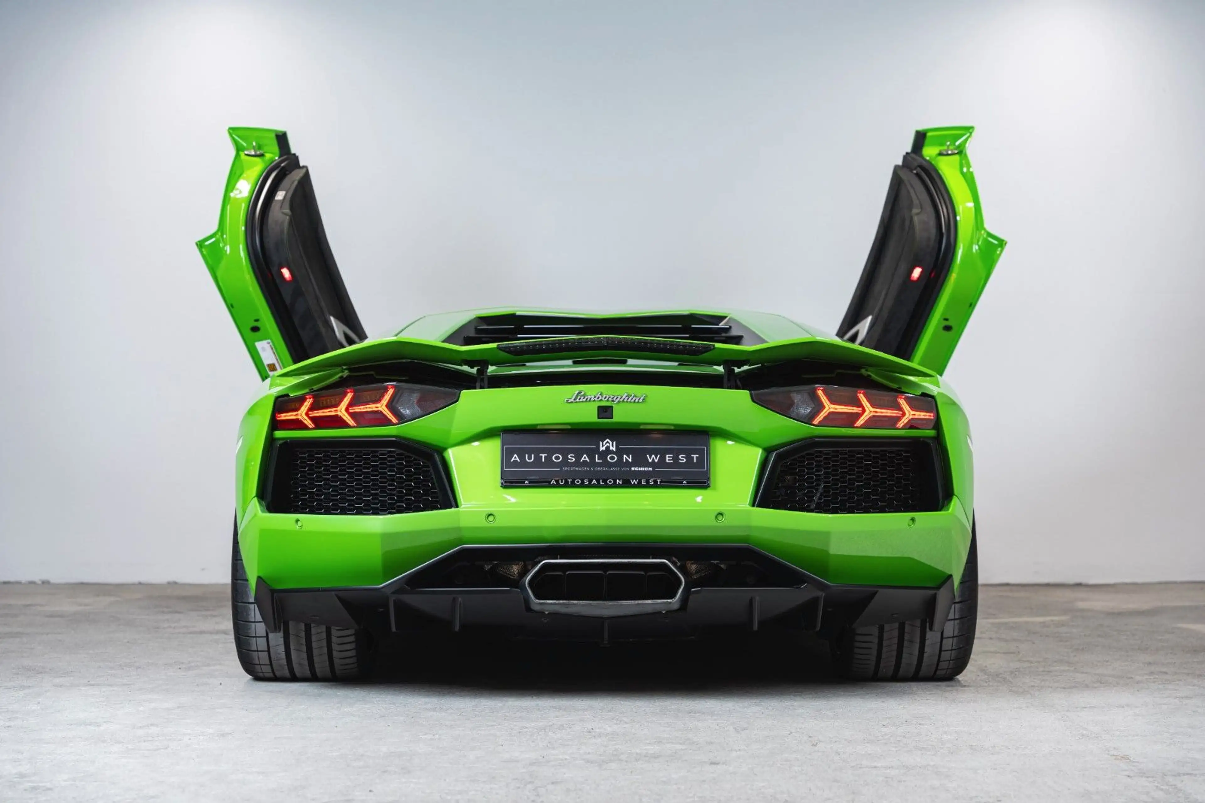 Lamborghini Aventador LP 700-4 *LIFT* BRANDING PACKAGE* — photo 9