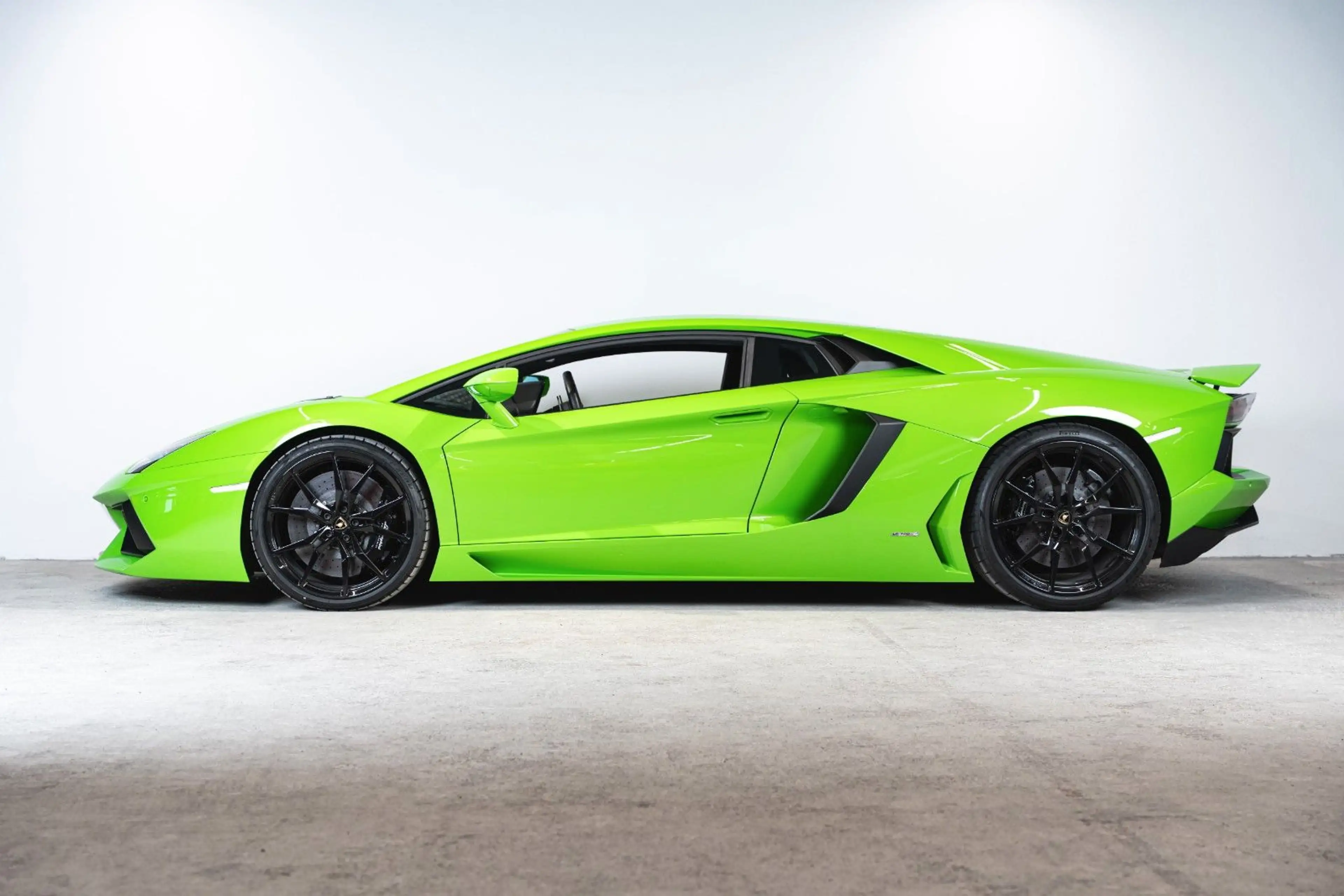 Lamborghini Aventador LP 700-4 *LIFT* BRANDING PACKAGE* — photo 5