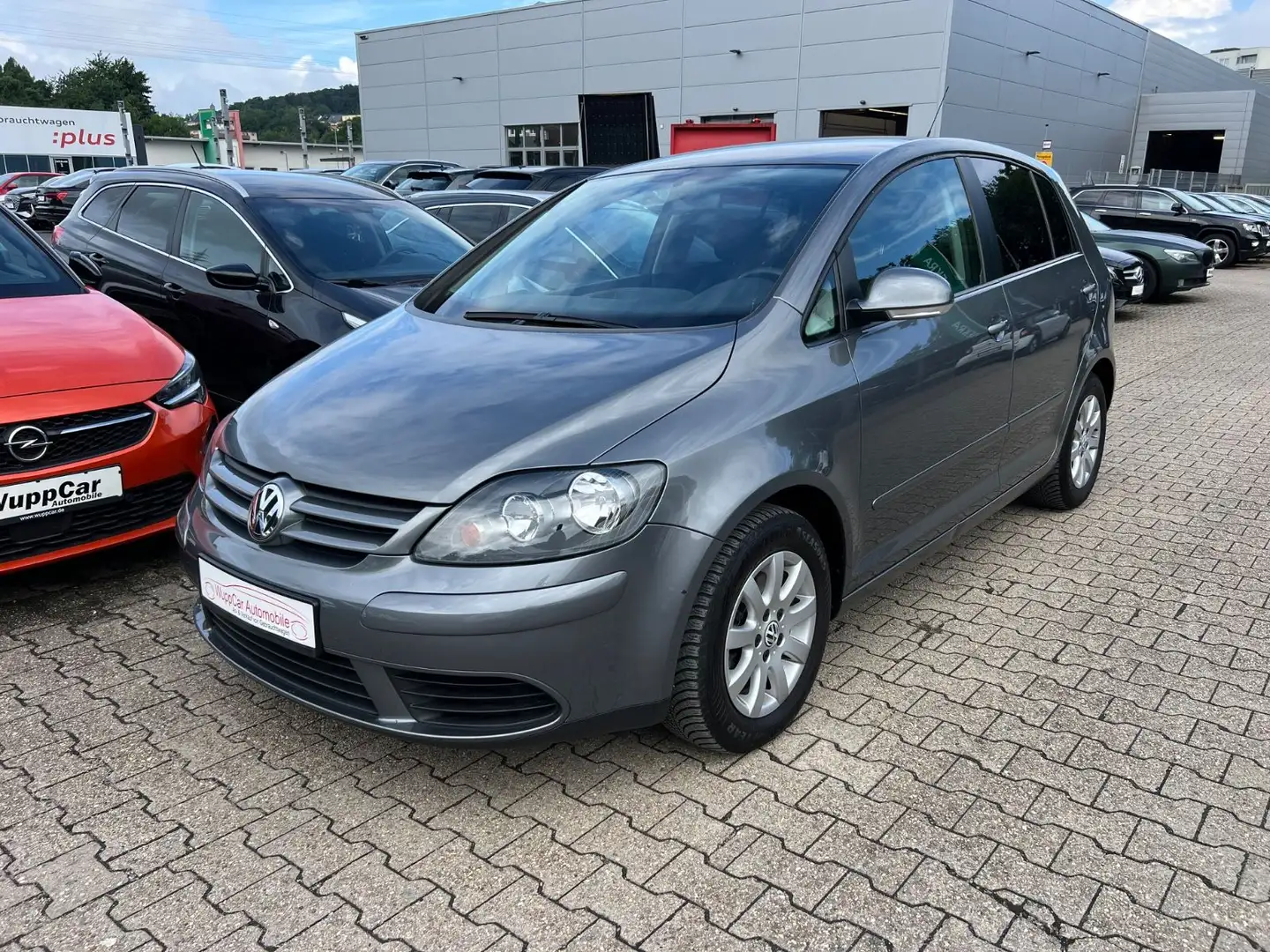 Volkswagen Golf Plus KAMERA*NAVI*KLIMA*TEMP*AHK*PDC* Gris - 1