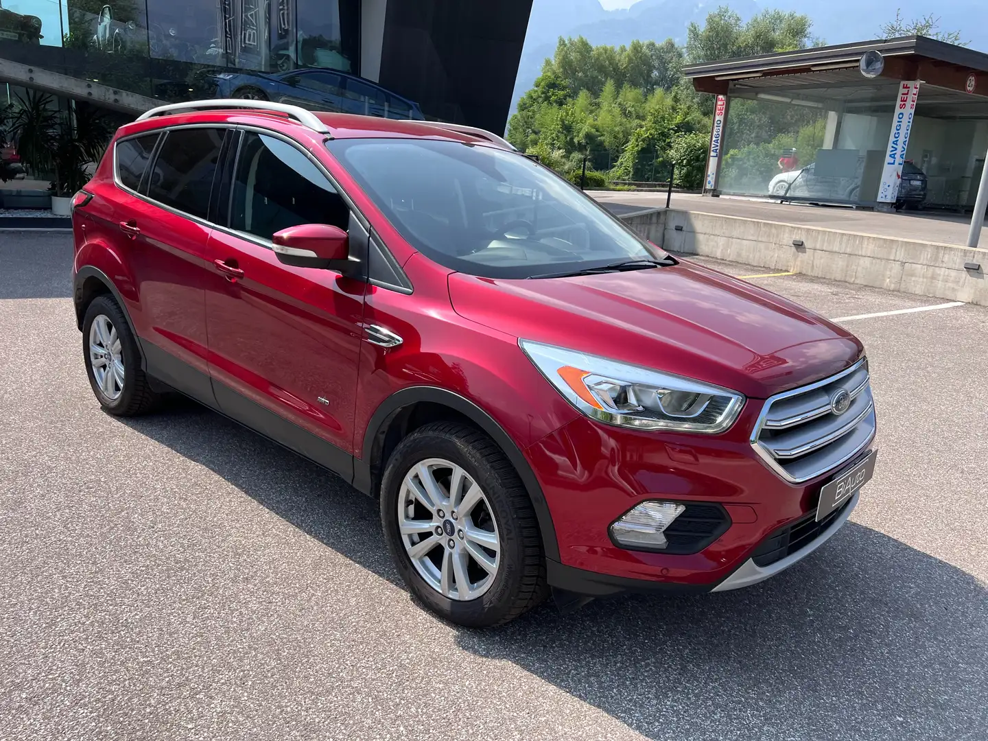 Ford Kuga 2.0 TDCI AWD 150CV TITANIUM Rouge - 2