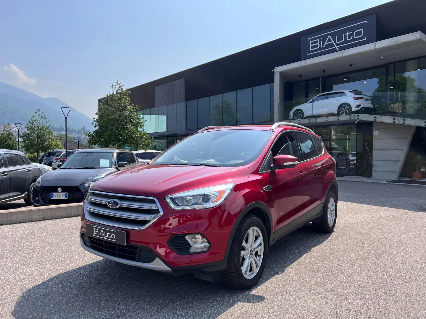 Ford Kuga 2.0 TDCI AWD 150CV TITANIUM Rouge - 1