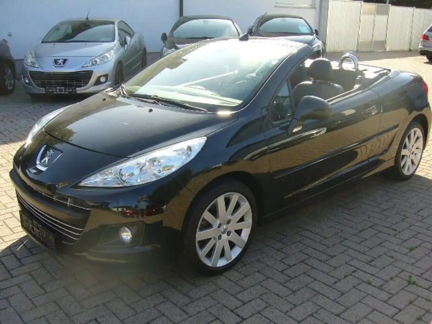 Peugeot 207 CC*TPH*Klima*Service neu Schwarz - 1