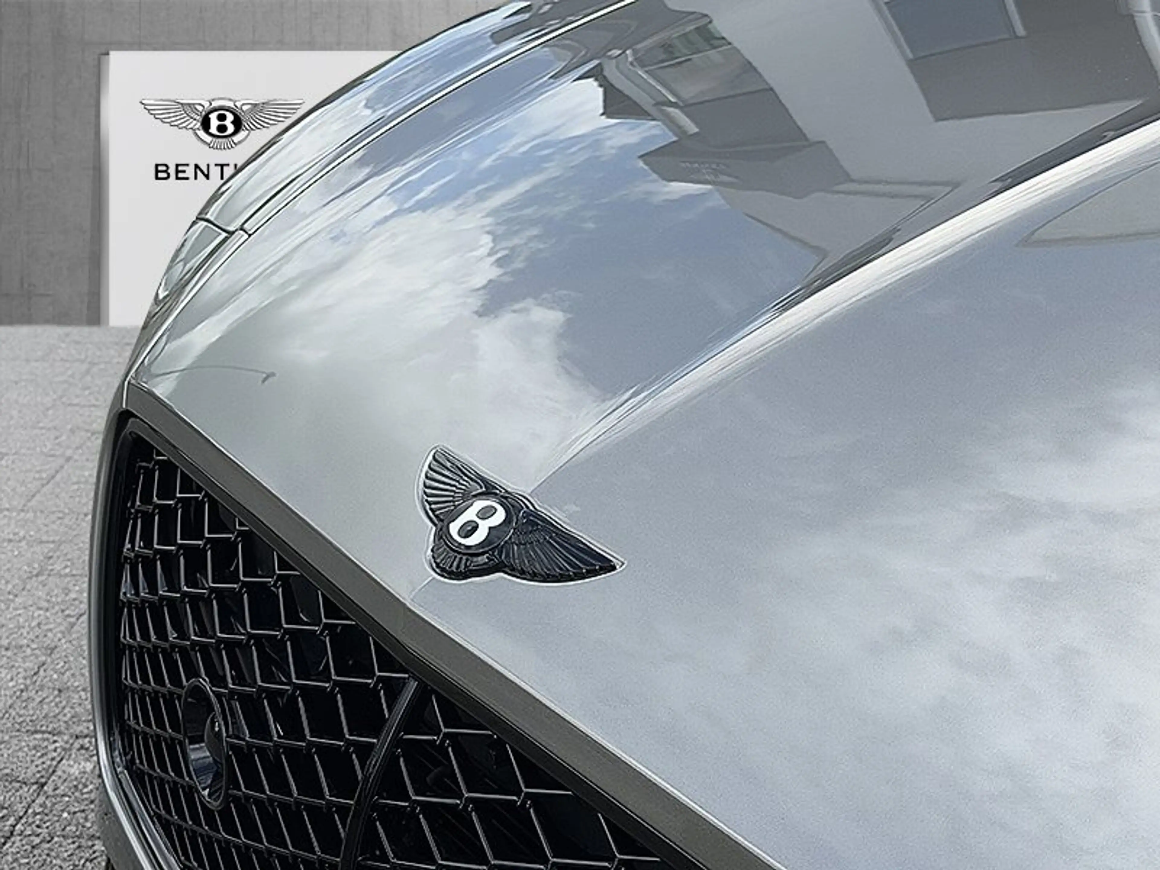 Bentley Continental GT S *Rotating Display*Diamond Quilt* — photo 11