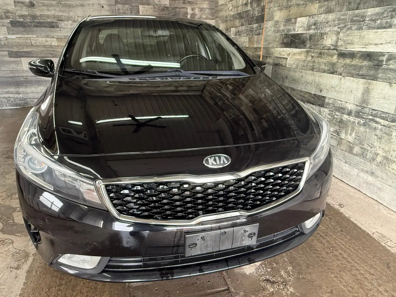 Kia Forte снимка Kia Forte