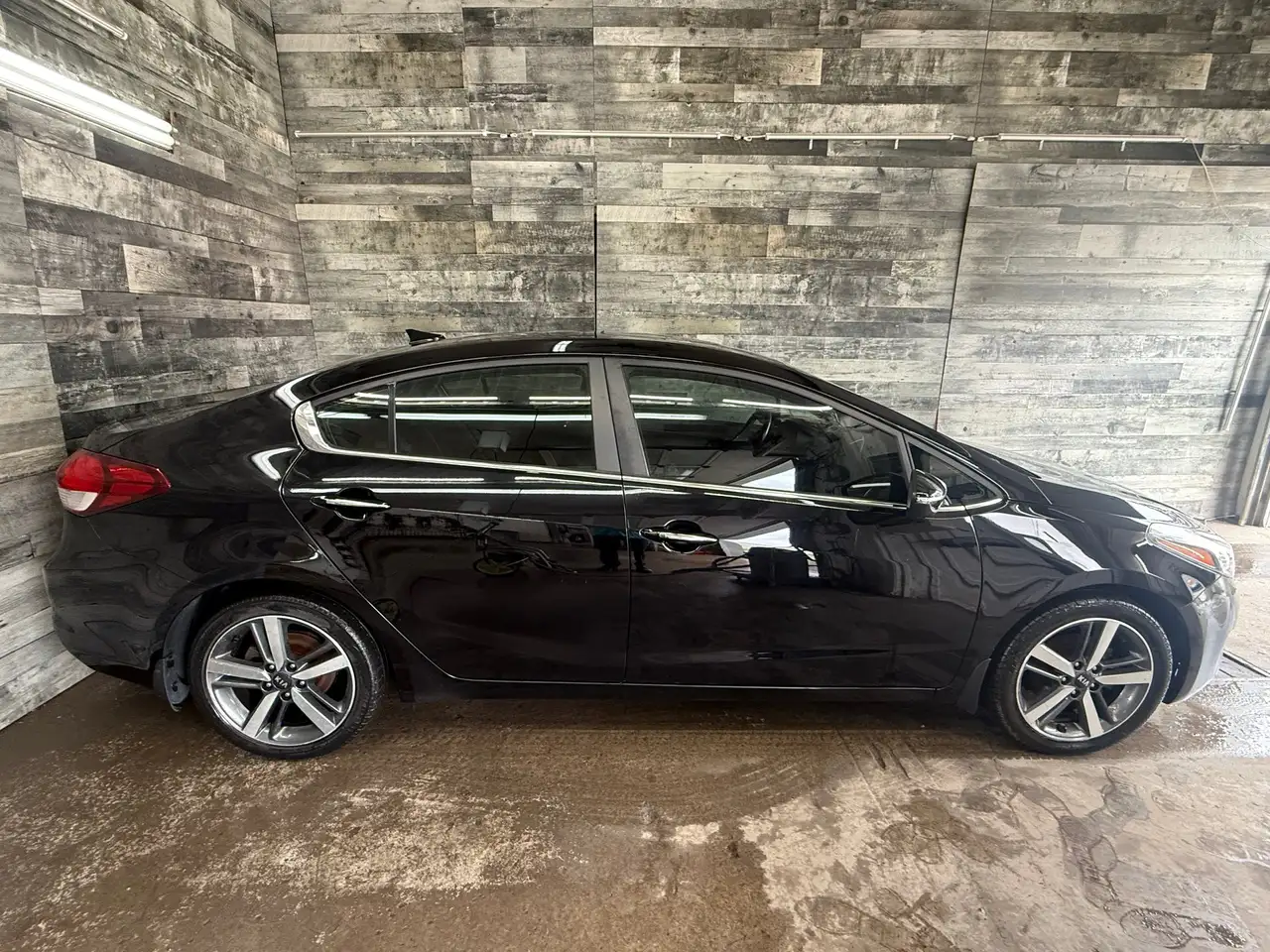 Kia Forte снимка Kia Forte