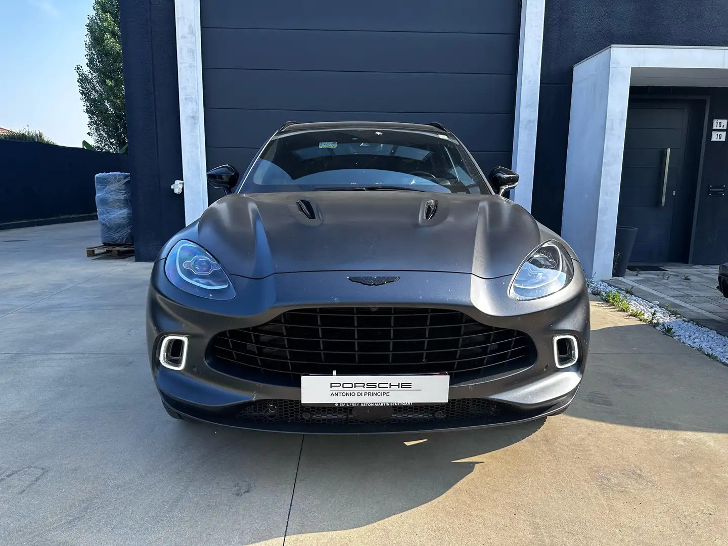 Aston Martin DBX 4.0 auto *GRIGIO OPACO *PANORAMA *FULL OPTIONAL!! Grigio - 2