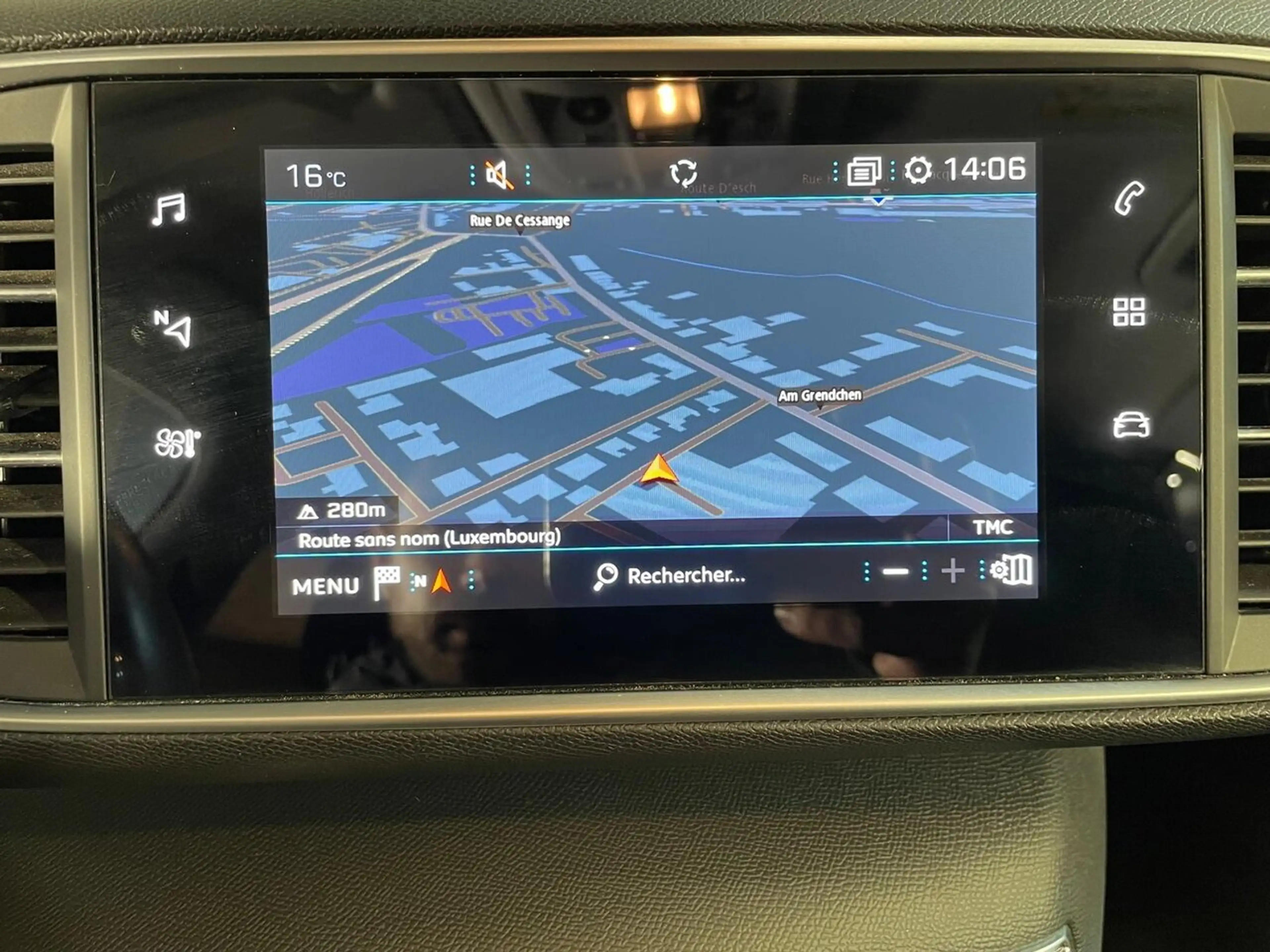 Peugeot 308 SW 1.5 BlueHDI 130 ACTIVE EAT8 GPS CARPLAY — photo 4