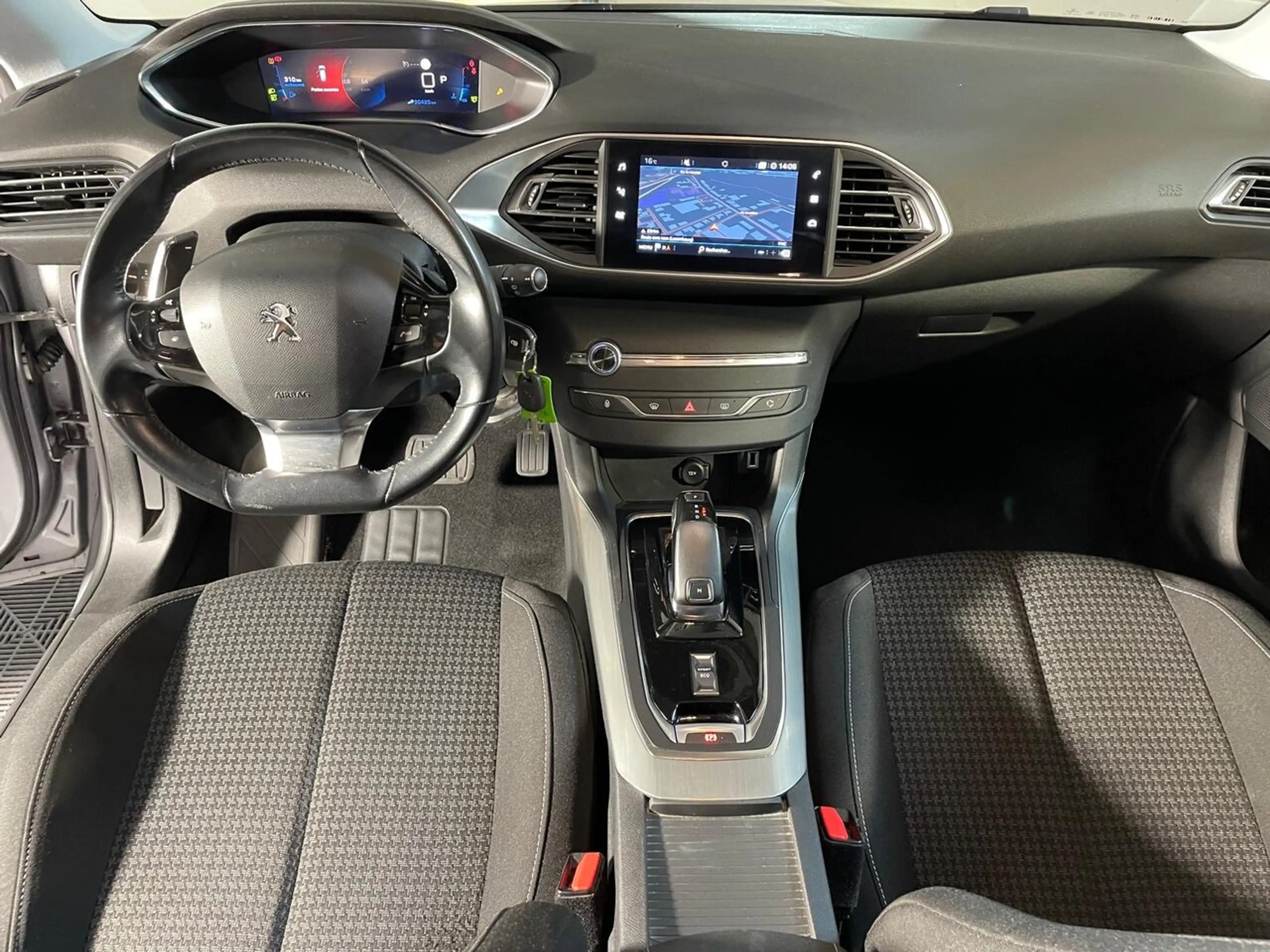 Peugeot 308 SW 1.5 BlueHDI 130 ACTIVE EAT8 GPS CARPLAY — photo 3
