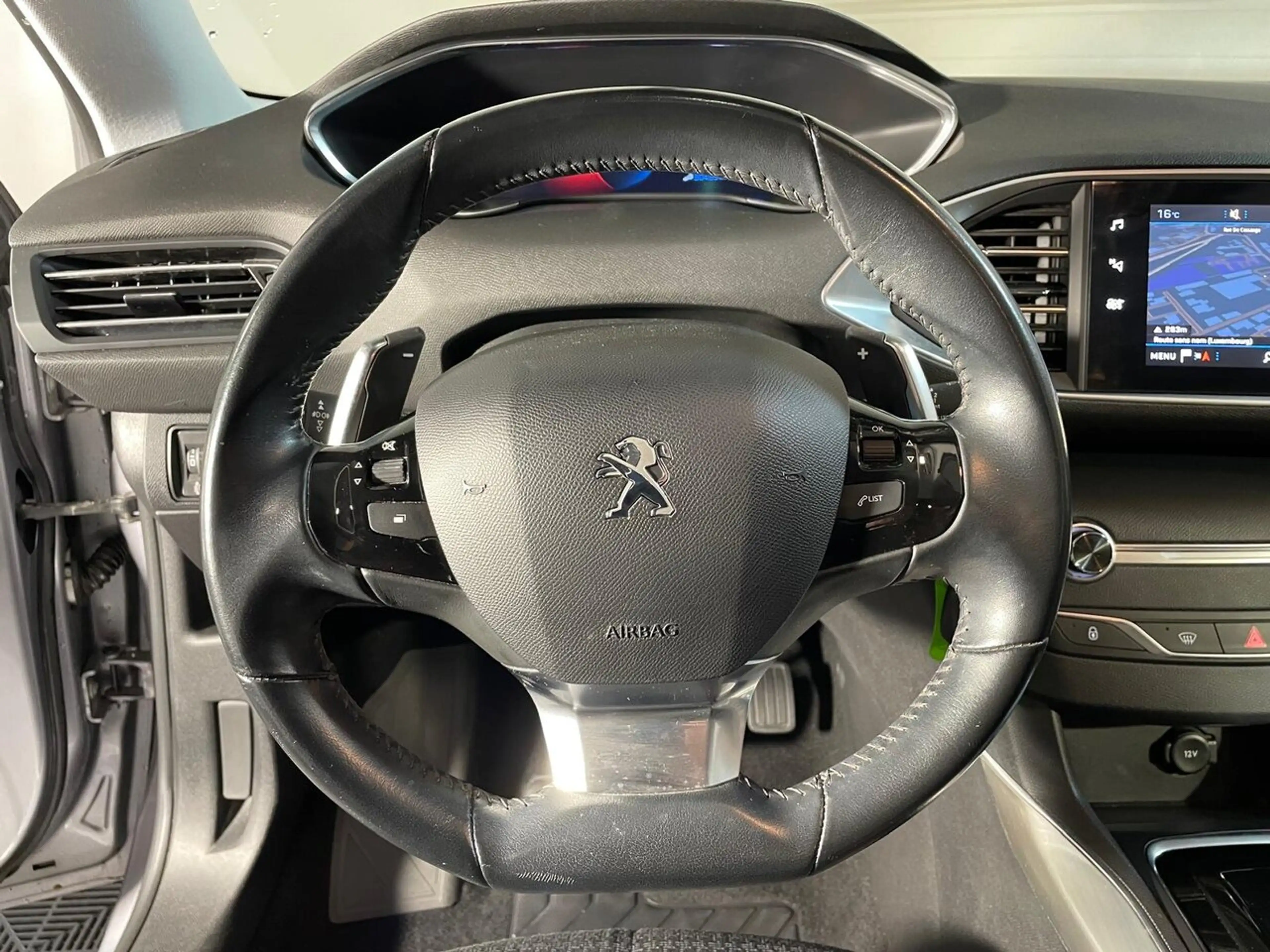 Peugeot 308 SW 1.5 BlueHDI 130 ACTIVE EAT8 GPS CARPLAY — photo 9