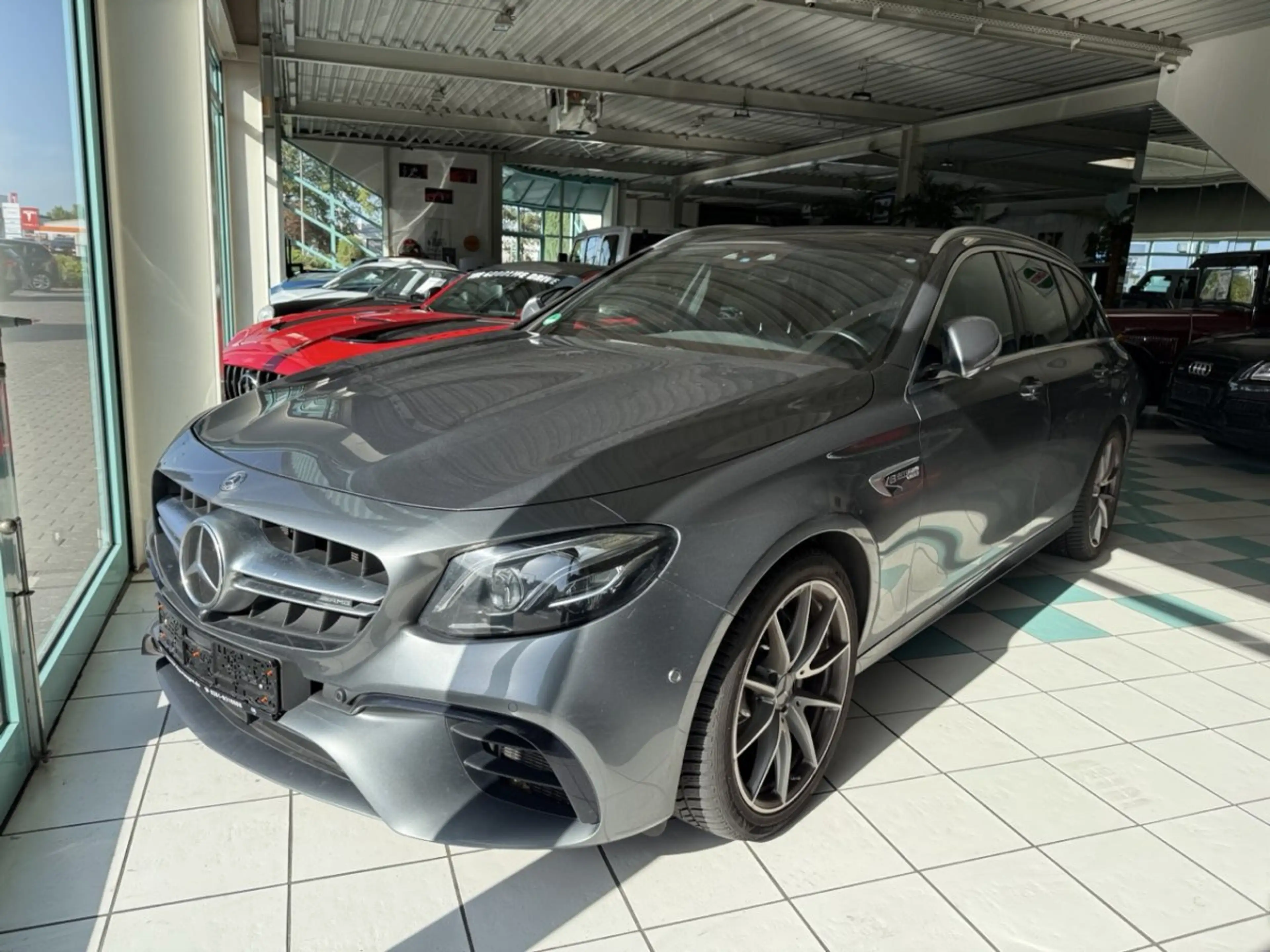 Mercedes-Benz E 63 AMG 4MATIC