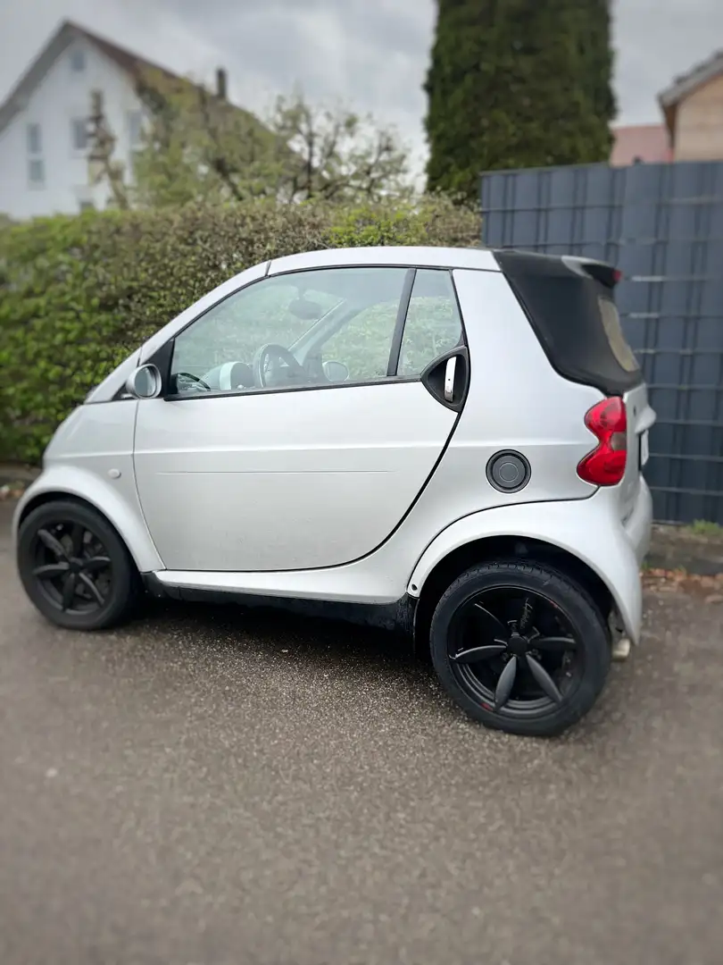 smart forTwo Basis Gris - 1