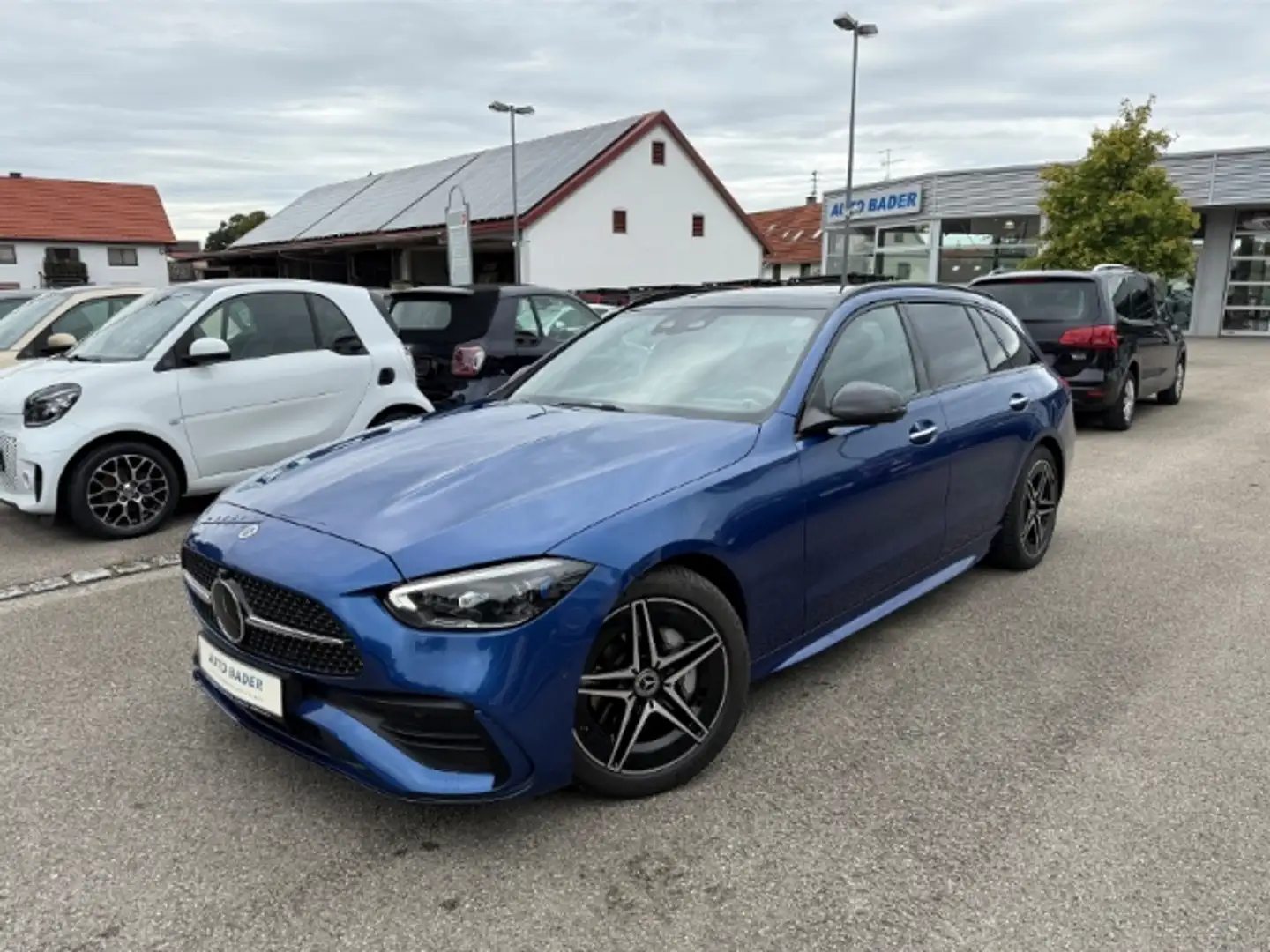 Mercedes-Benz C 220 d 4Matic T-Modell AMG Line Premium+ Night Blau - 2