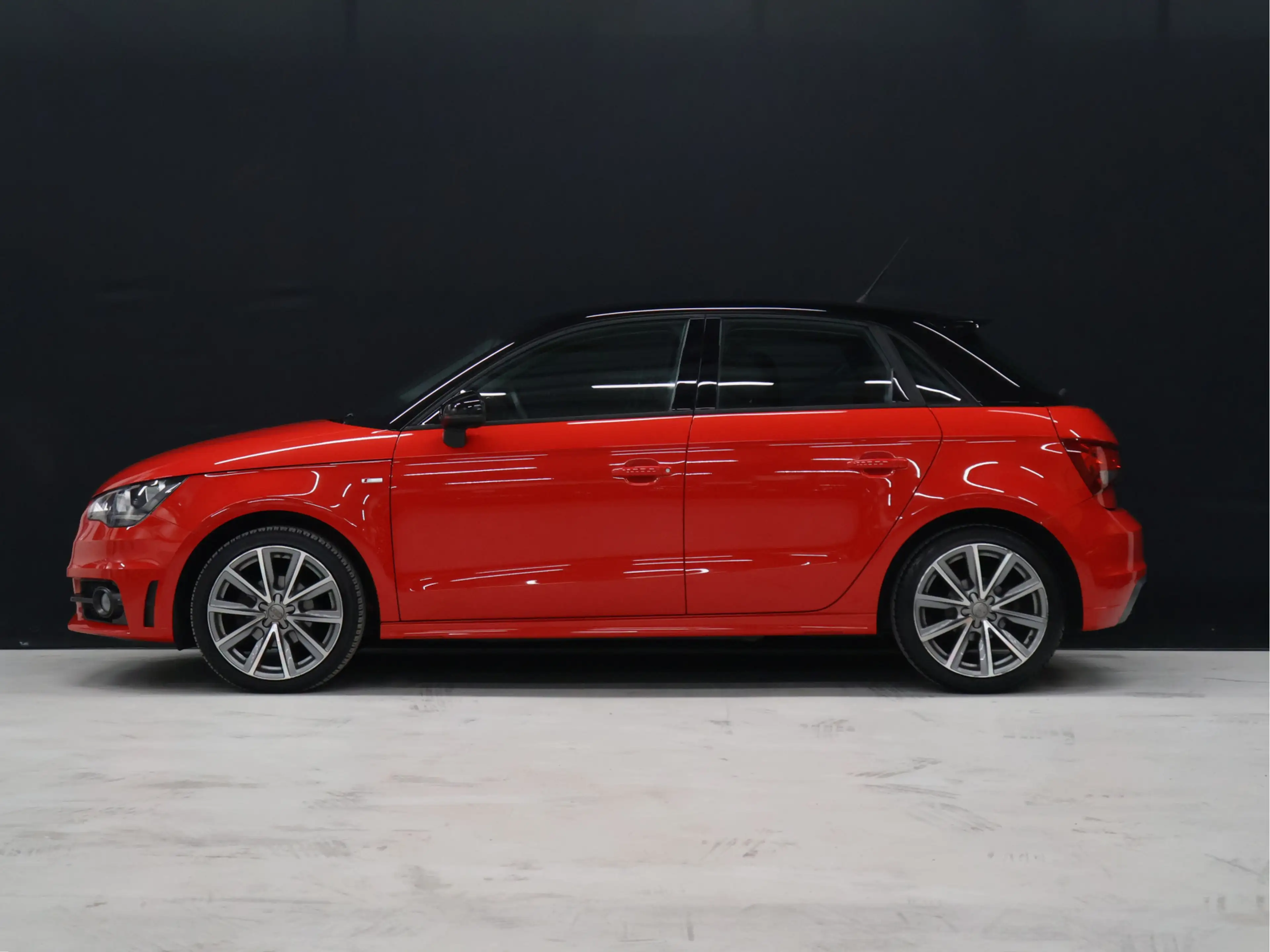 Audi A1 Sportback 1.2 TFSI Admired S Line [NAVIGATIE, AIRC — photo 2