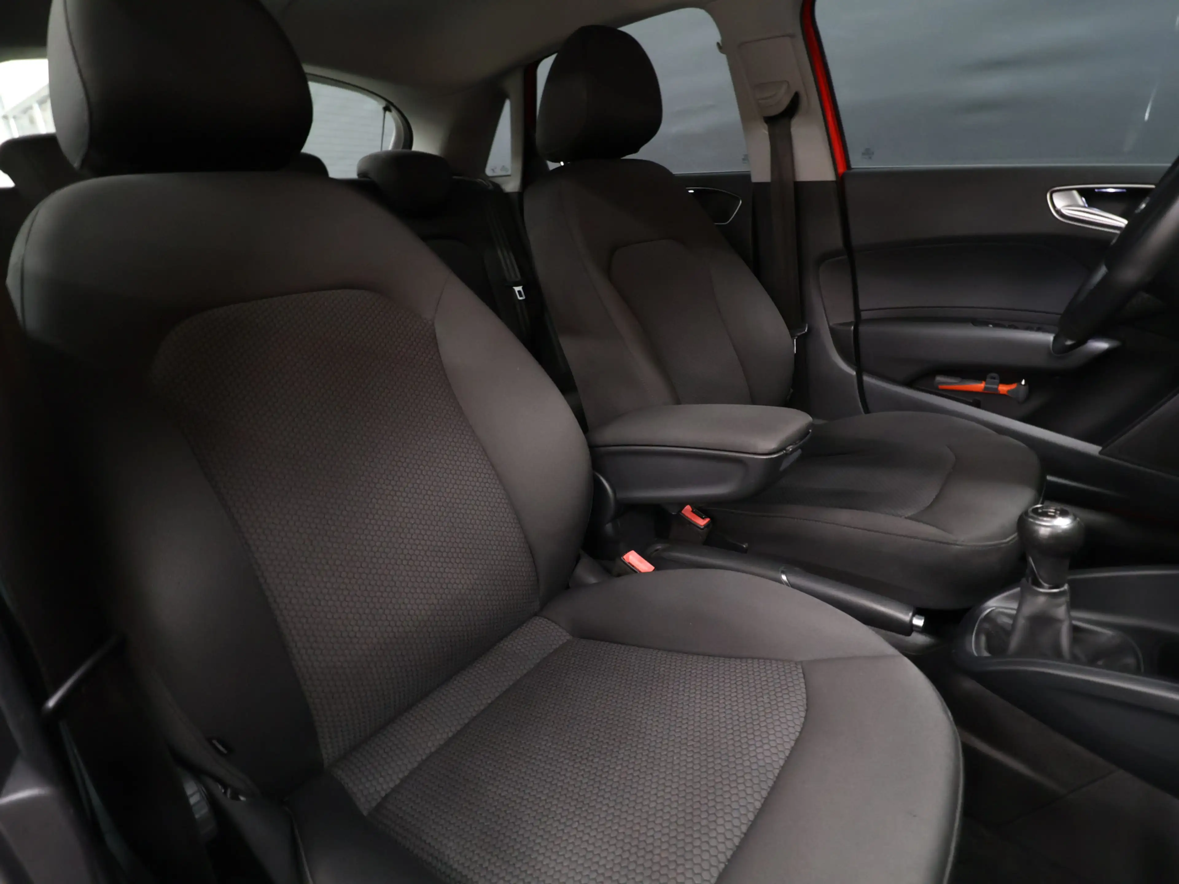 Audi A1 Sportback 1.2 TFSI Admired S Line [NAVIGATIE, AIRC — photo 6