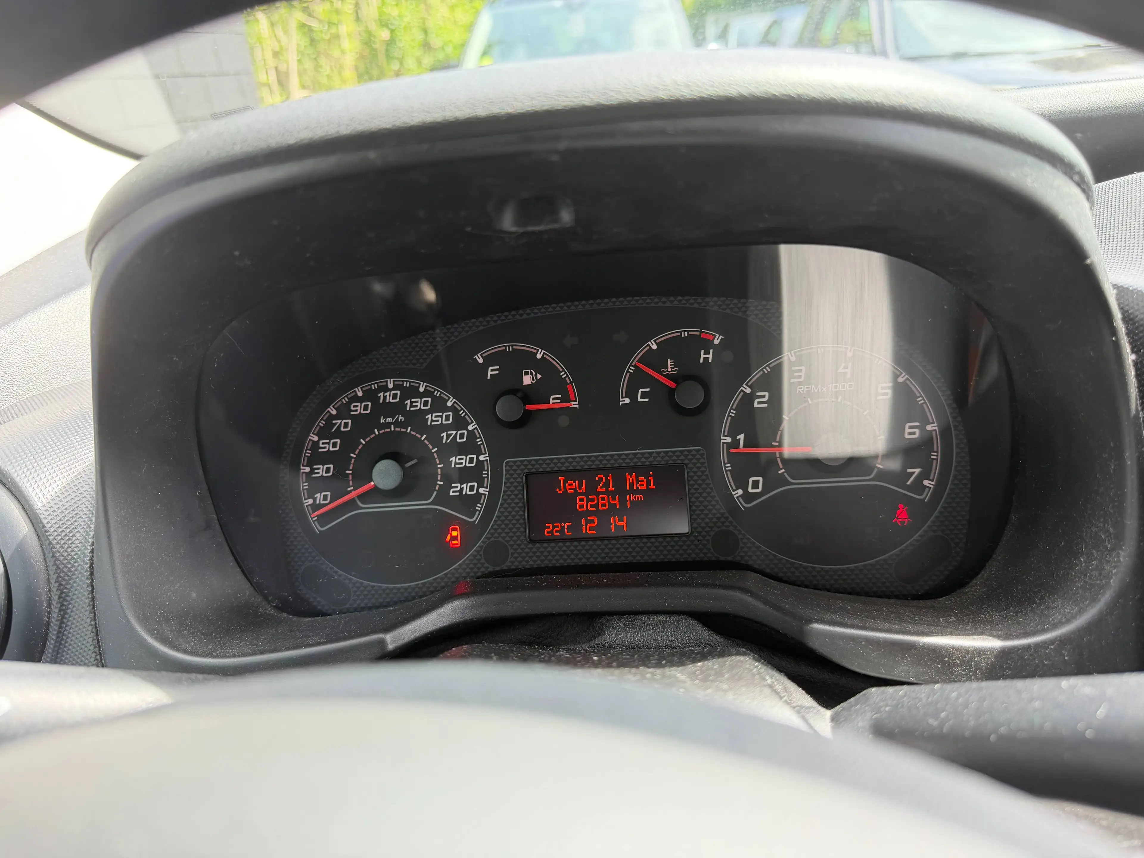 Fiat Qubo 1.4i+AIRCO+DEGATS CARROSSERIE VOIR PHOTOS+EURO 6B — photo 15
