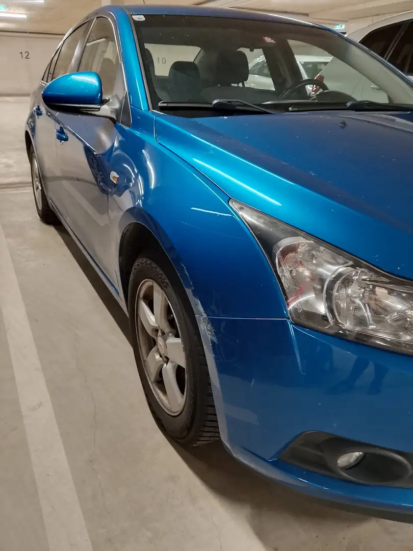 Chevrolet Cruze Cruze 1,6 LS LS Blau - 2
