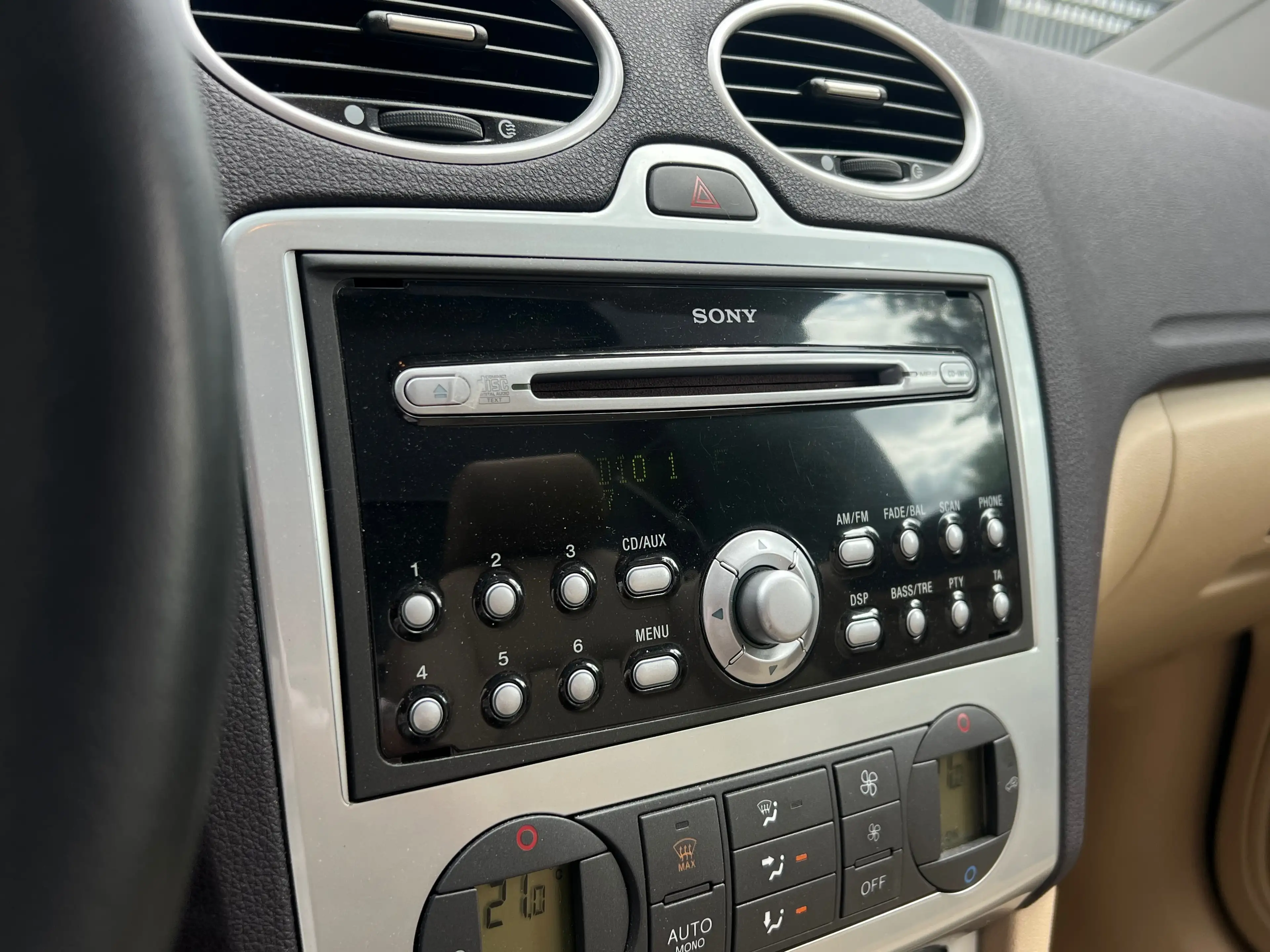 Ford Focus CC 2.0 TDCi Titanium • Cabrio • Leder • Xenon — photo 12