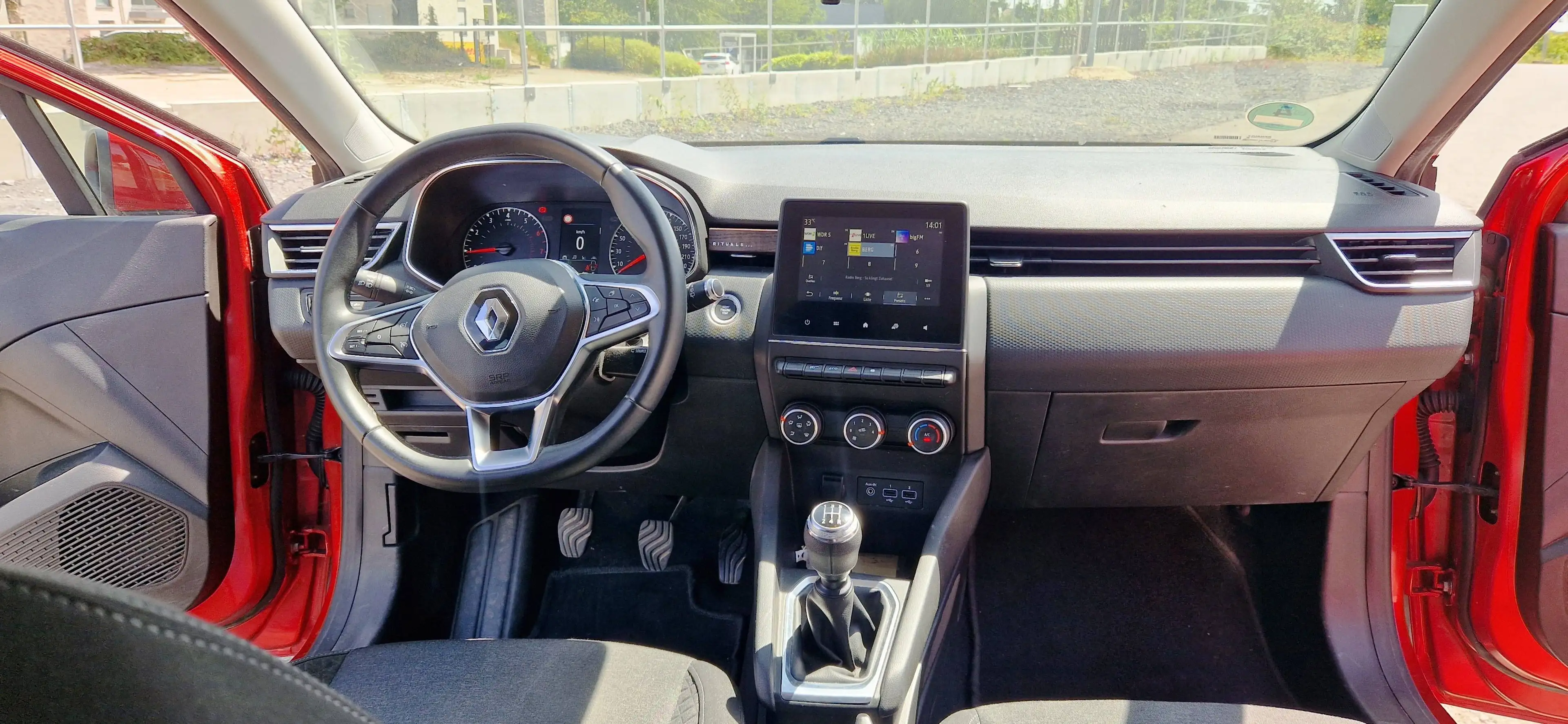 Renault Clio 2 Hand/74000km/Navi/Tempomat/Klima/Allwetterreifen/Euro6 D-Temp/Finanzierung ab 6,99%/ — photo 10