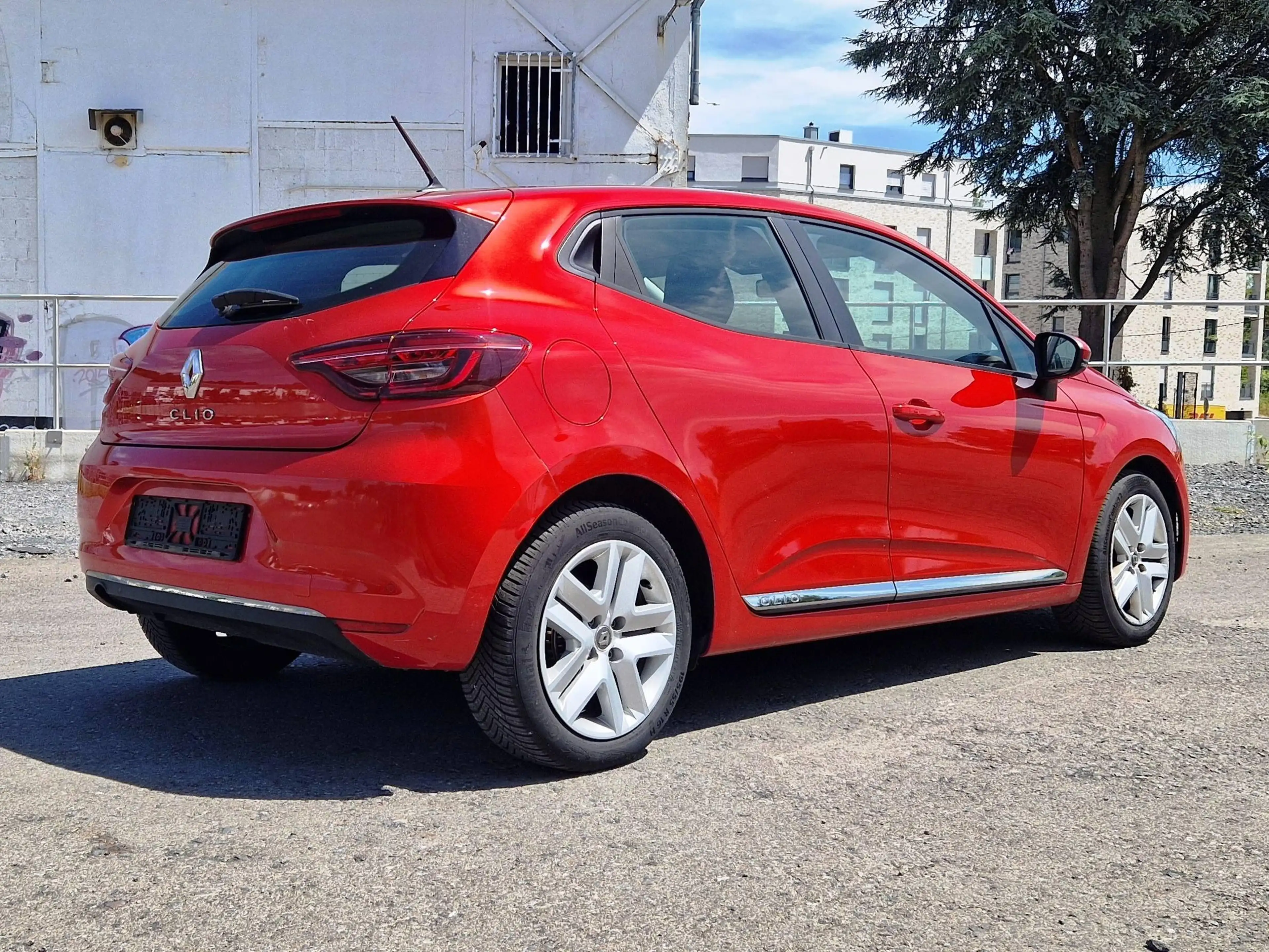 Renault Clio 2 Hand/74000km/Navi/Tempomat/Klima/Allwetterreifen/Euro6 D-Temp/Finanzierung ab 6,99%/ — photo 5