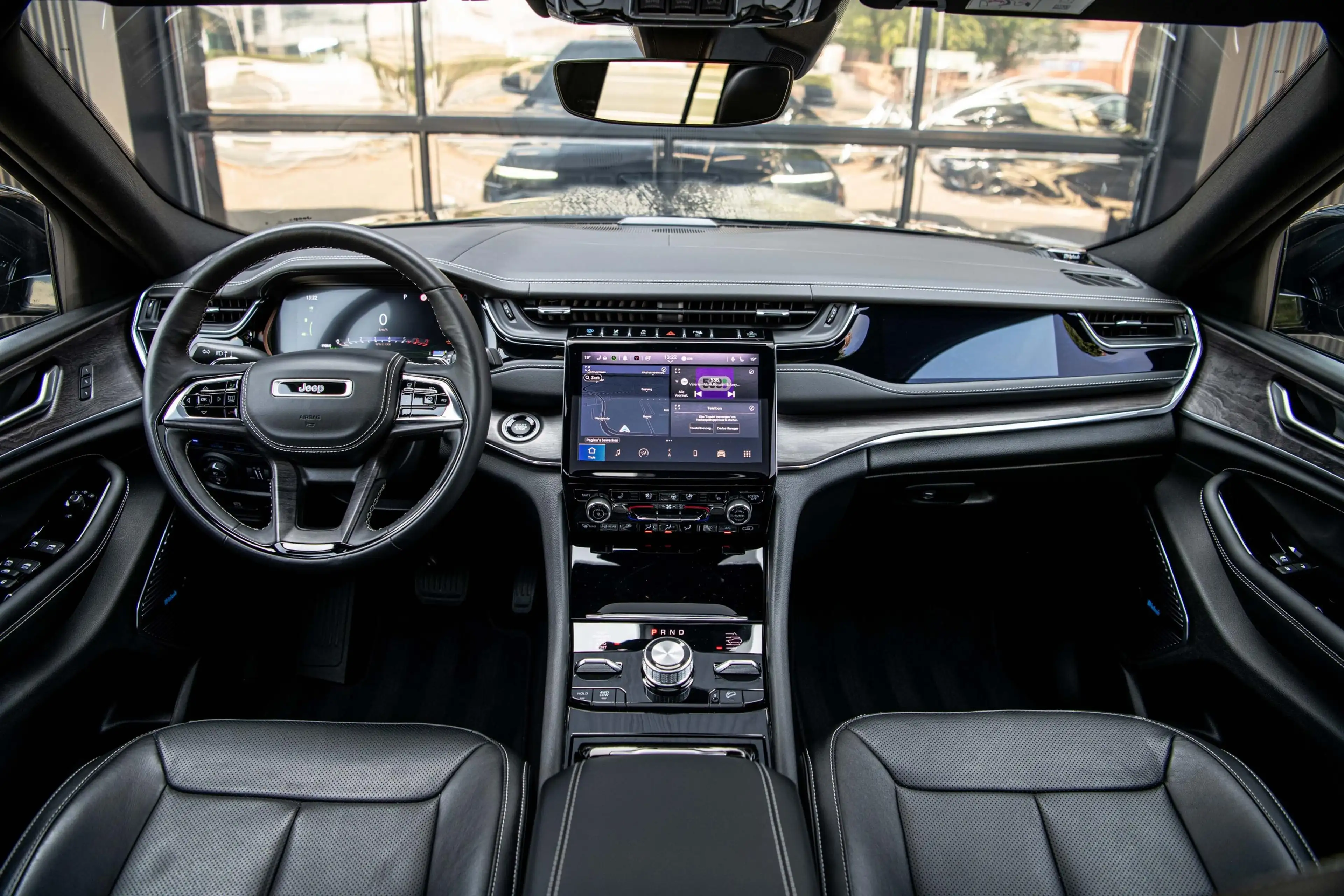 Jeep Grand Cherokee 2.0 Hybride | SOH 96% | Overland | Full Option | P — photo 40