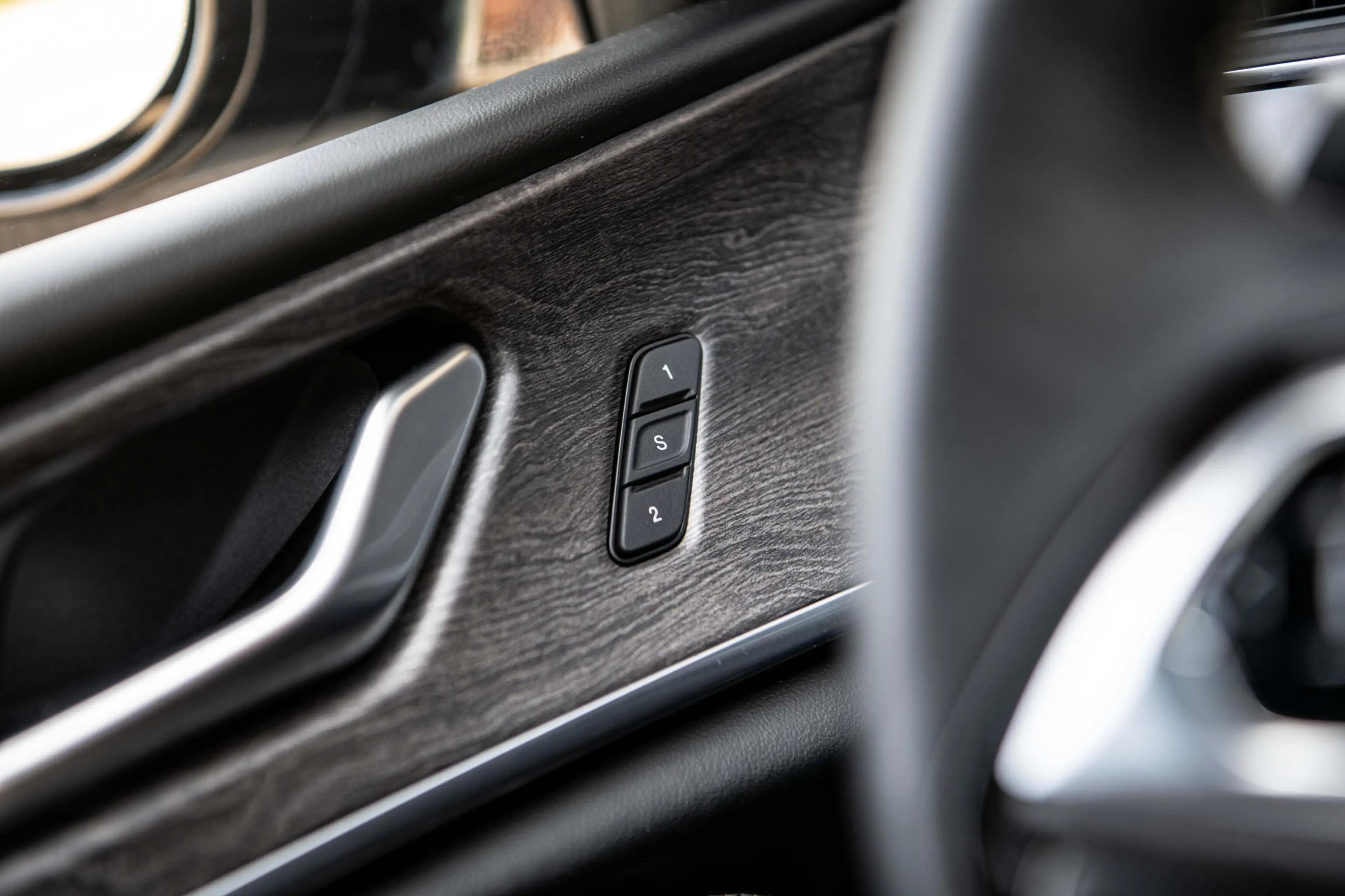 Jeep Grand Cherokee 2.0 Hybride | SOH 96% | Overland | Full Option | P — photo 34